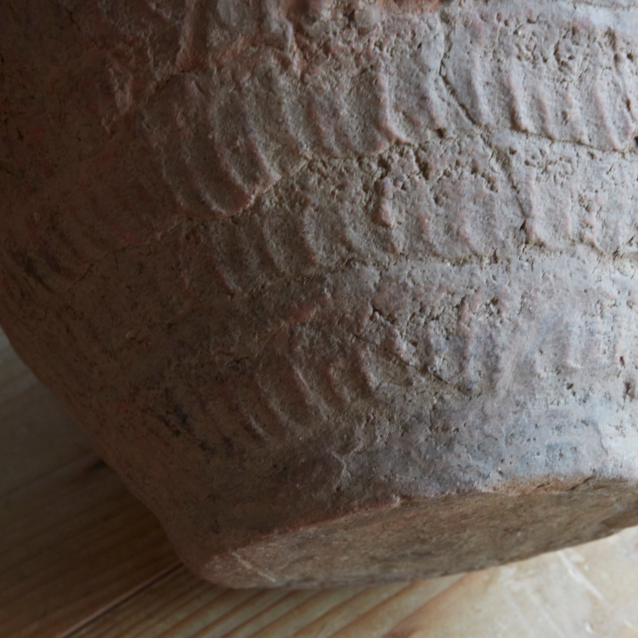 Jomon pottery Deep bowl-shaped pottery a Jomon period/10000-300BCE