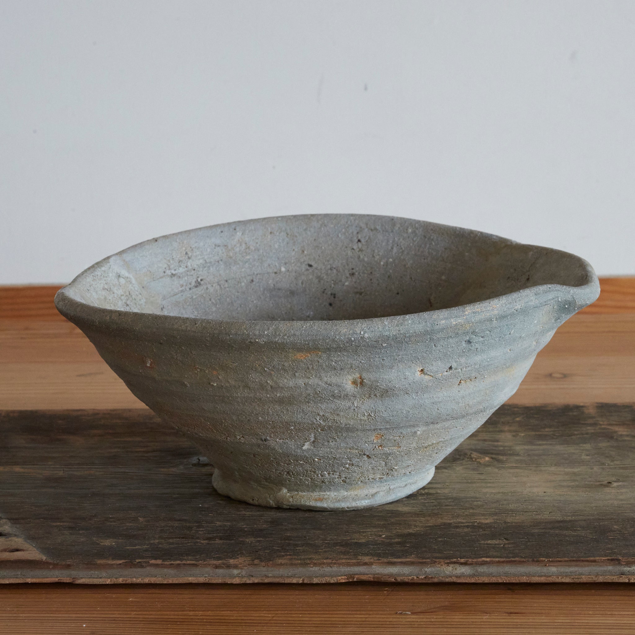 鎌倉時代 猿投 大片口鉢（1185–1333 CE） | 入蘆花（ロカニイル）