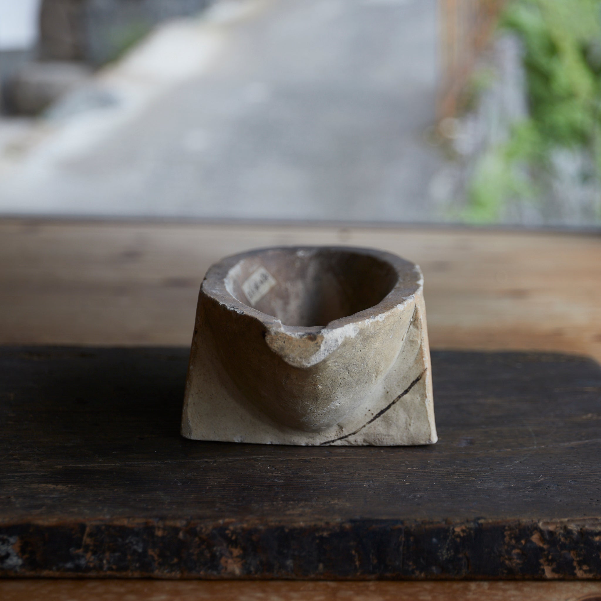 古信樂藥碾（室町時代, 西元1336年–1573年）