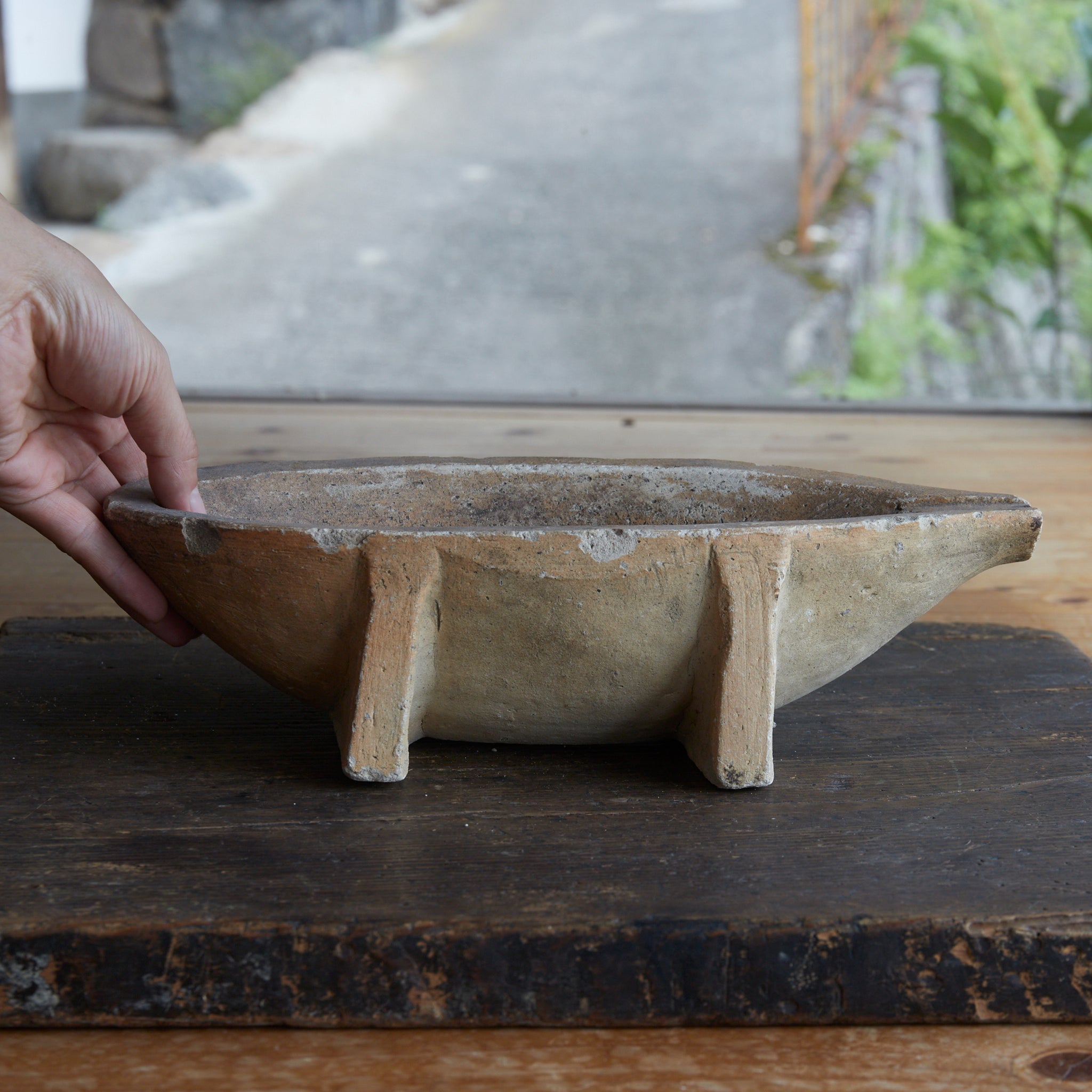 古信樂藥碾（室町時代, 西元1336年–1573年）