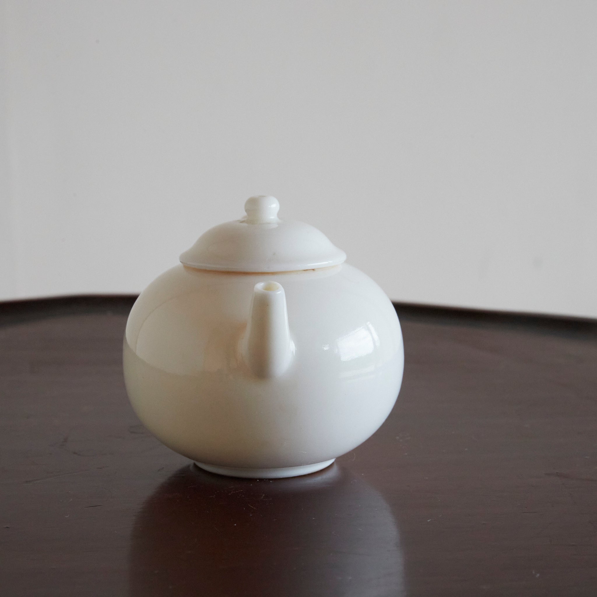 Qing Dynasty Dehua Kiln White Porcelain Teapot Grindama Qing Dynasty/1616-1911CE