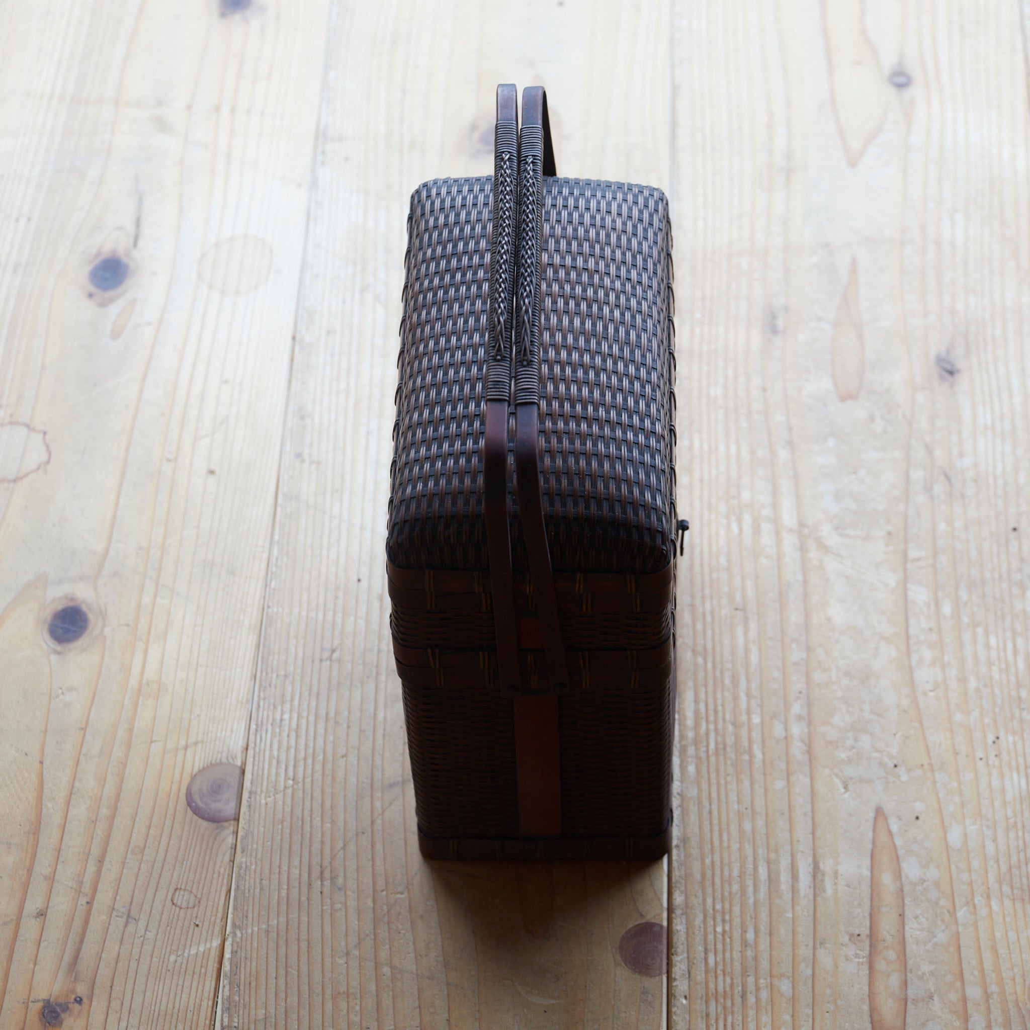 明治–大正時代 竹編堤藍（1868–1926CE） | 入蘆花（ロカニイル）