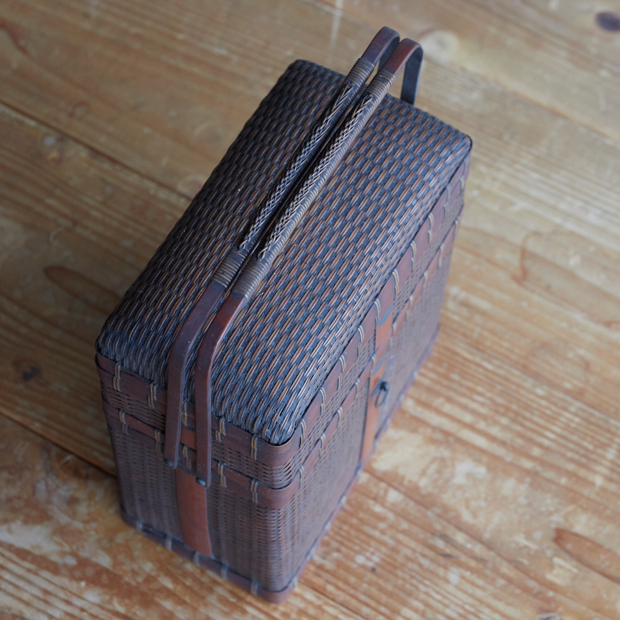 明治–大正時代 竹編堤藍（1868–1926CE） | 入蘆花（ロカニイル）