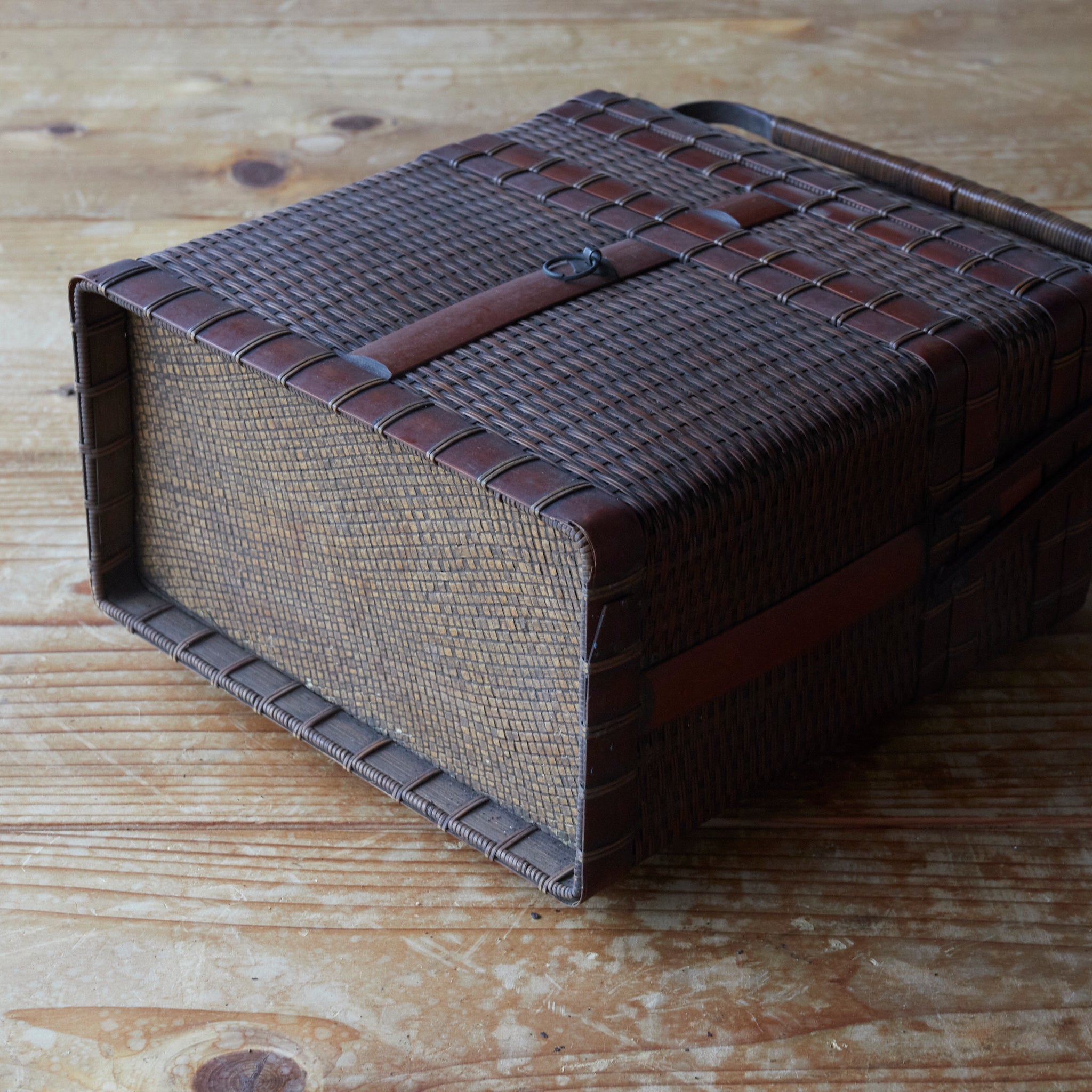 明治–大正時代 竹編堤藍（1868–1926CE） | 入蘆花（ロカニイル）