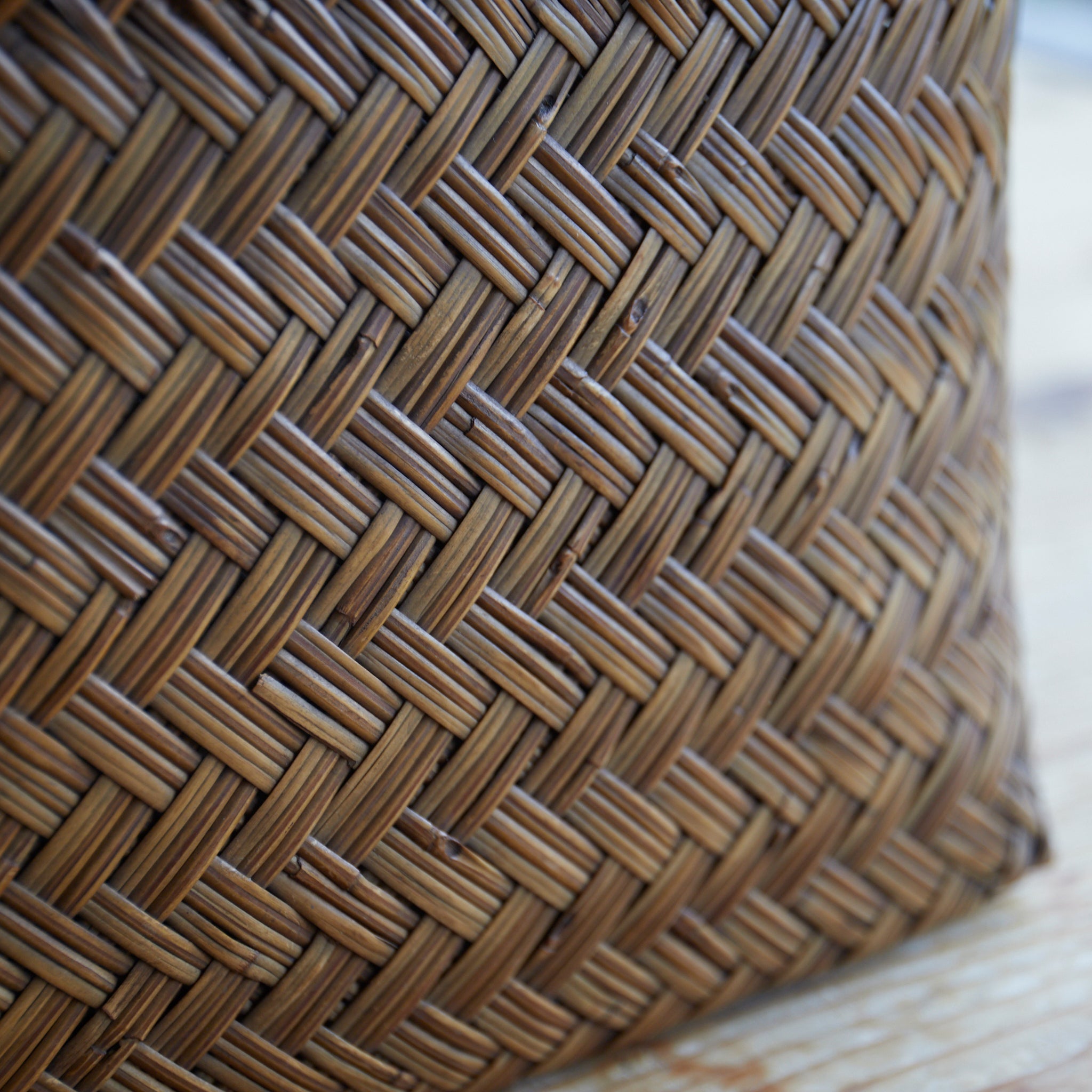 Old bamboo basket that grew well in amber color Open-air basket Taisho Taisho period/1912-1926CE