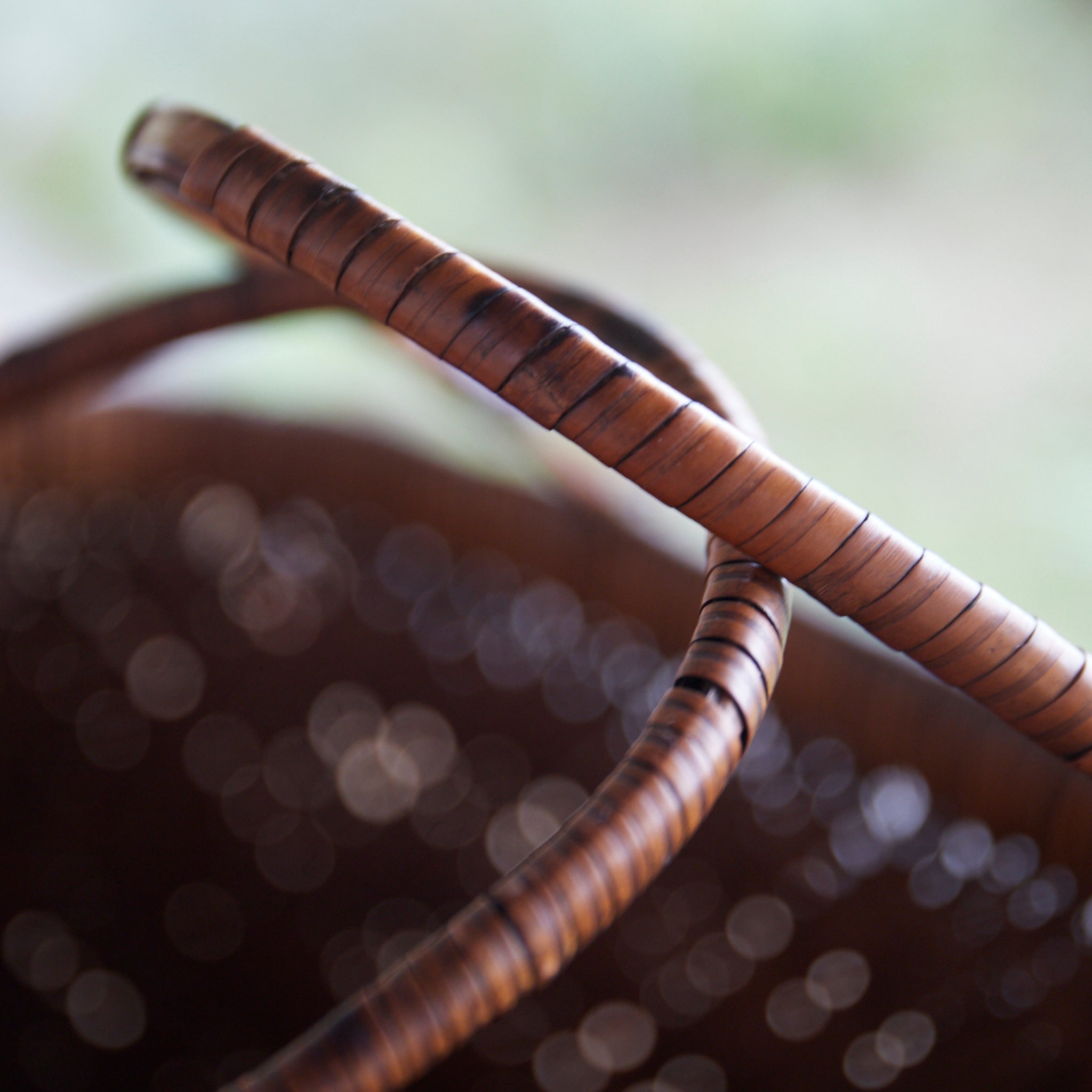 Old bamboo basket that grew well in amber color Open-air basket Taisho Taisho period/1912-1926CE