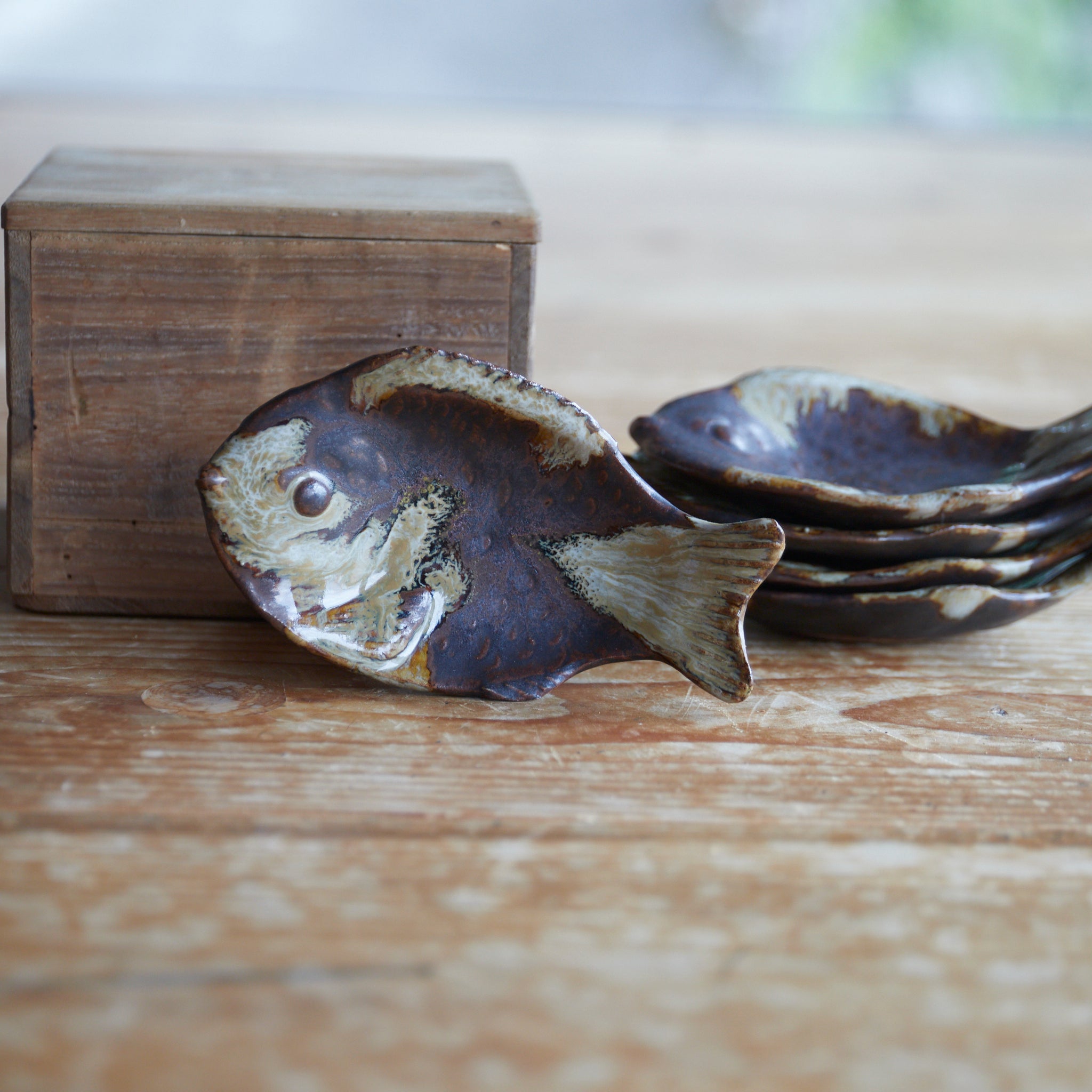 Fish-shaped plate, 5 dishes, Taisho period/1912-1926CE