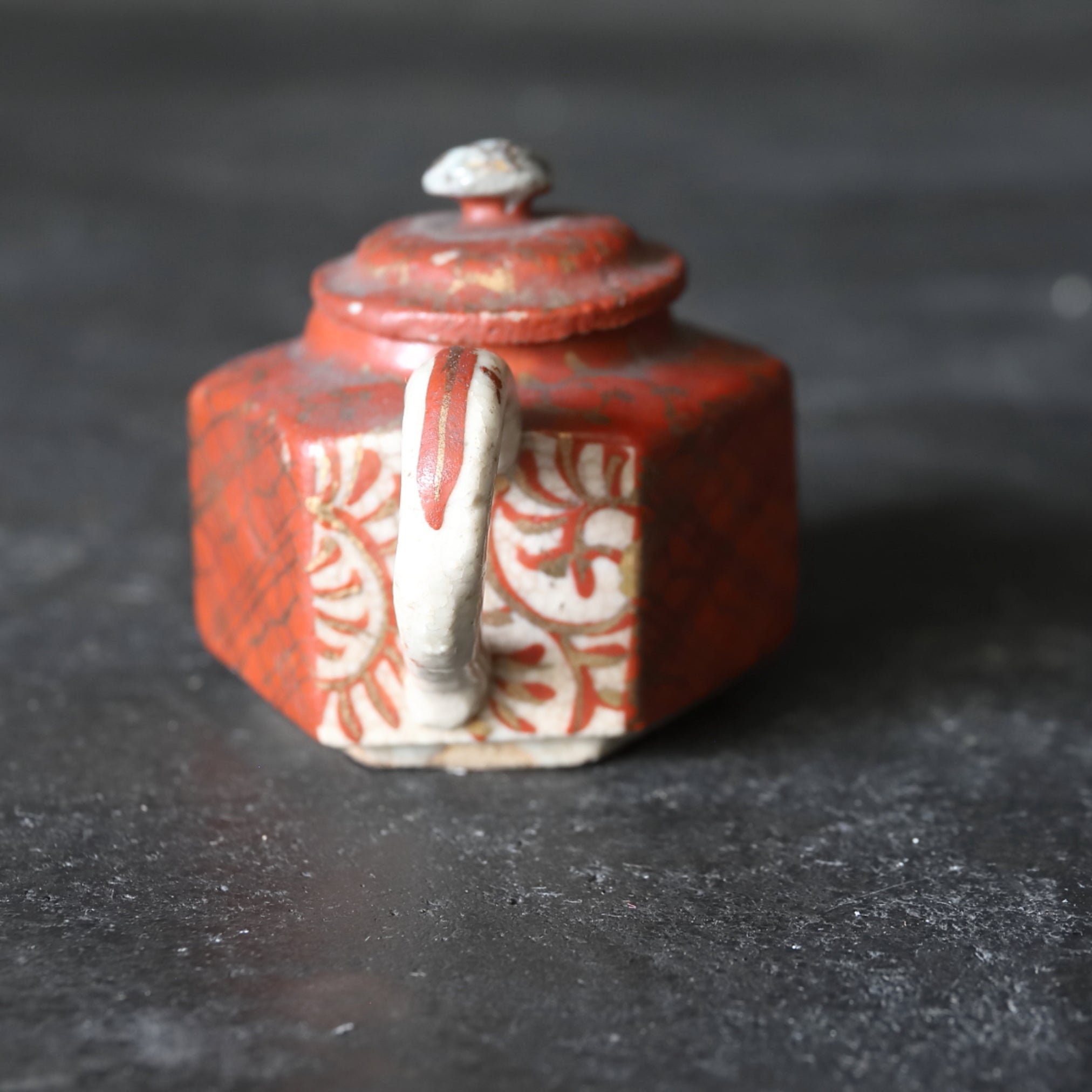 江戸時代 古九谷赤絵煎茶急須（1603–1867 CE）