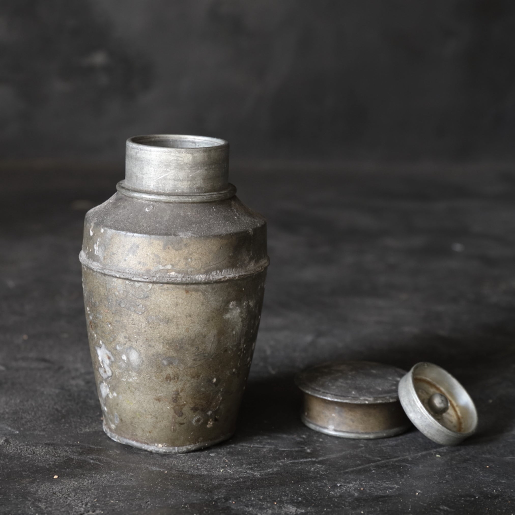 古锡茶叶罐（清朝, 公元1616年–1911年） | 入芦花