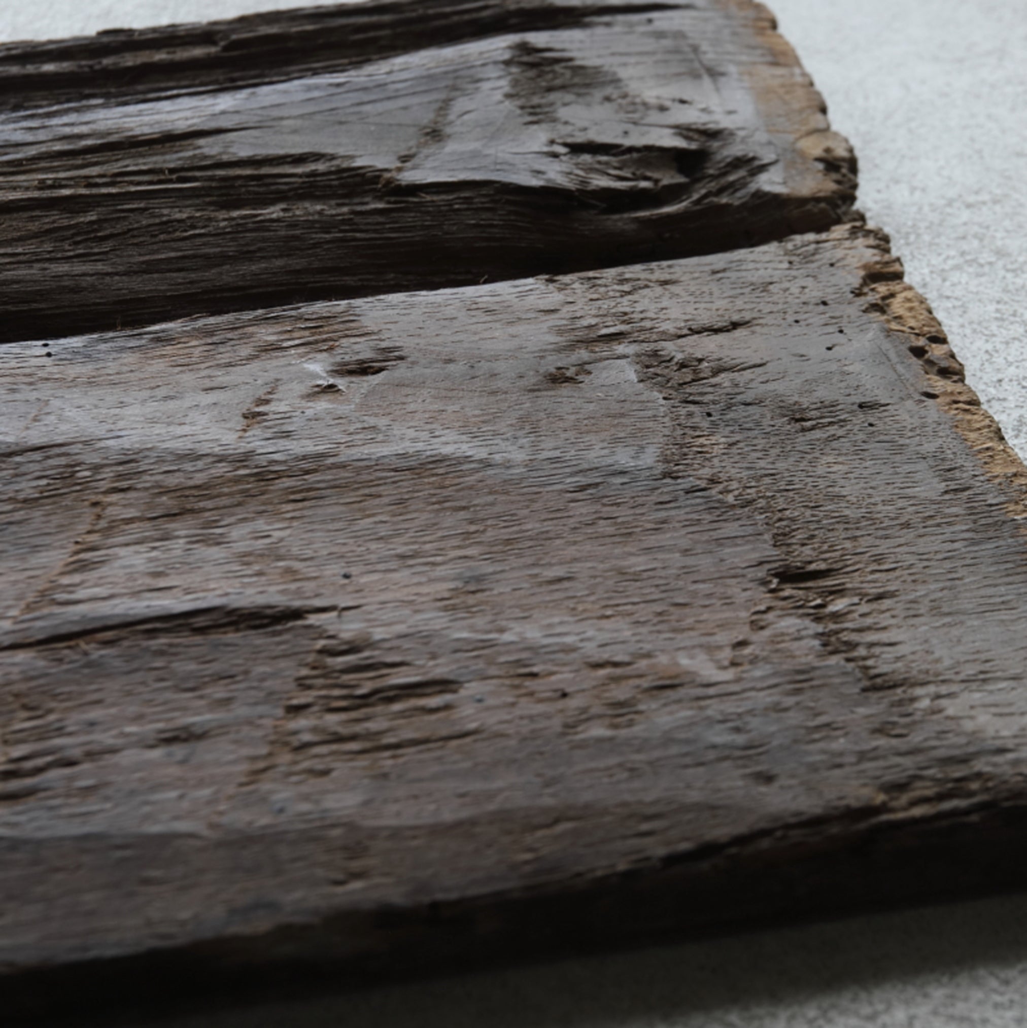 TABLA DEL SUELO DEL TOKONOMA, Material antiguo, b, Dinastía Joseon（1392–1897 d. C.）