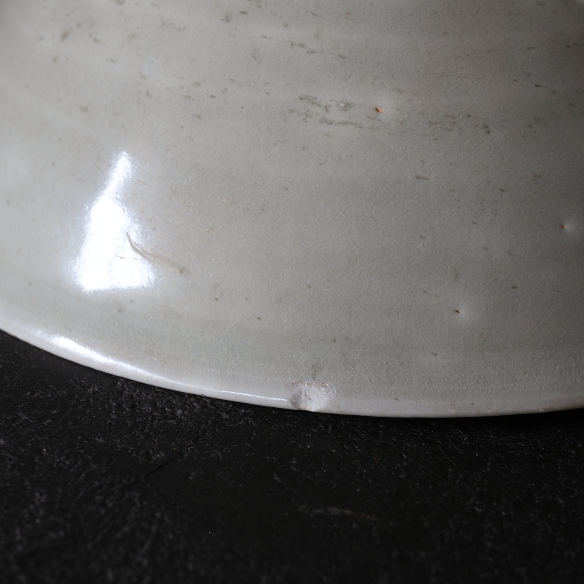 宋代 青磁茶碗（960–1279 CE） | 入蘆花（ロカニイル）