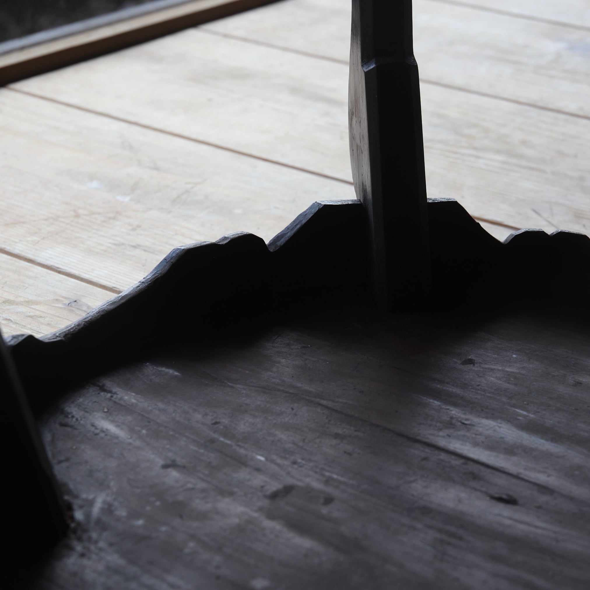 李朝 小盤（ソバン）（1392–1897 CE） | 入蘆花（ロカニイル）