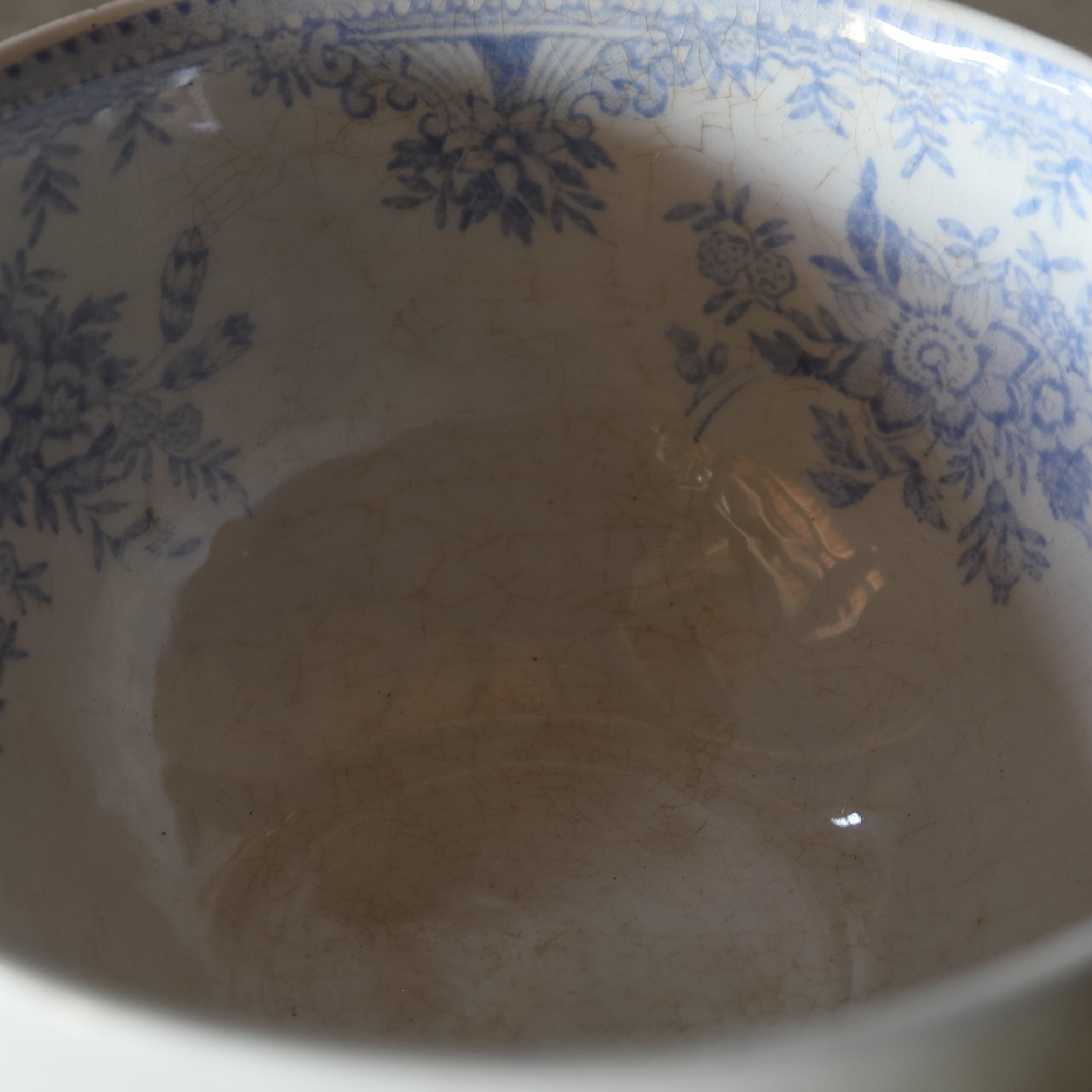 CAFÉ AU LAIT SCHALE, Unterglasurblaue mit Blumenmotiv, Britische Antiquitäten, Frühe Neuzeit（16.–19. Jahrhundert）