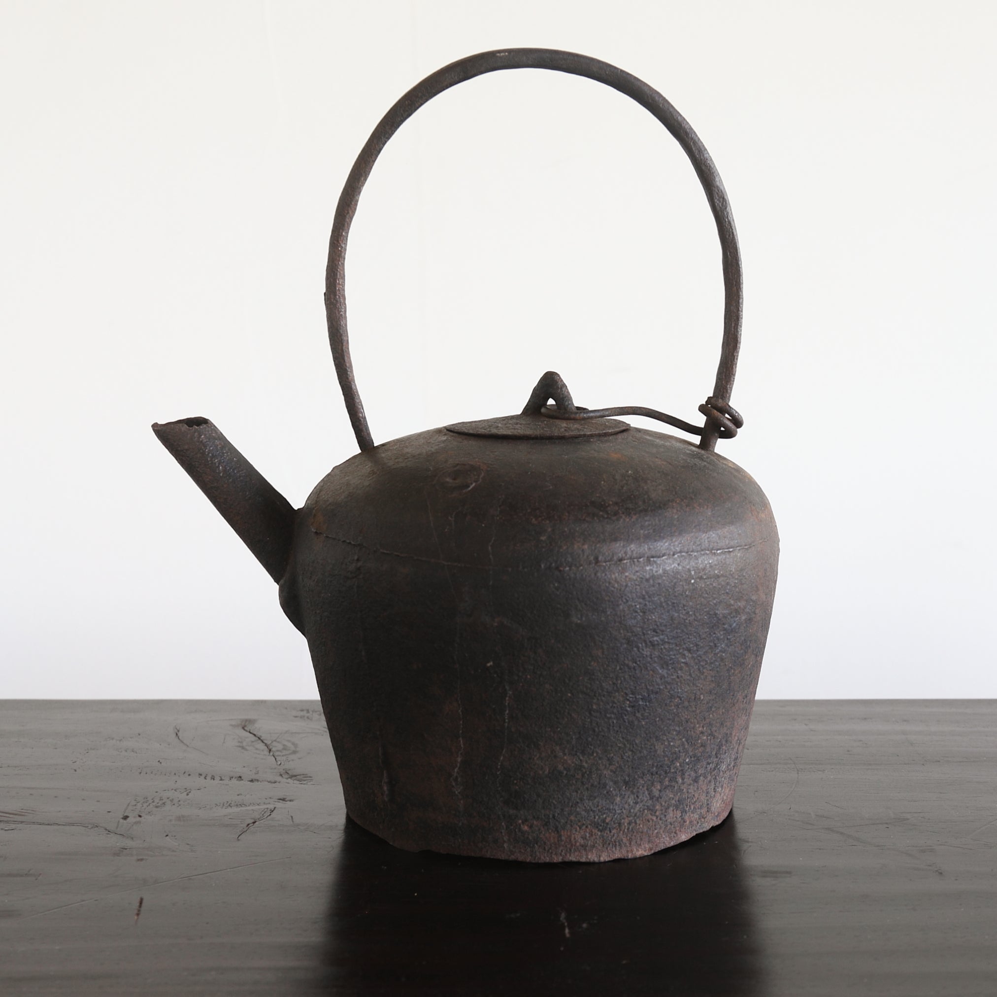 Old Iron Pot, Qing Dynasty (1616-1911 CE)