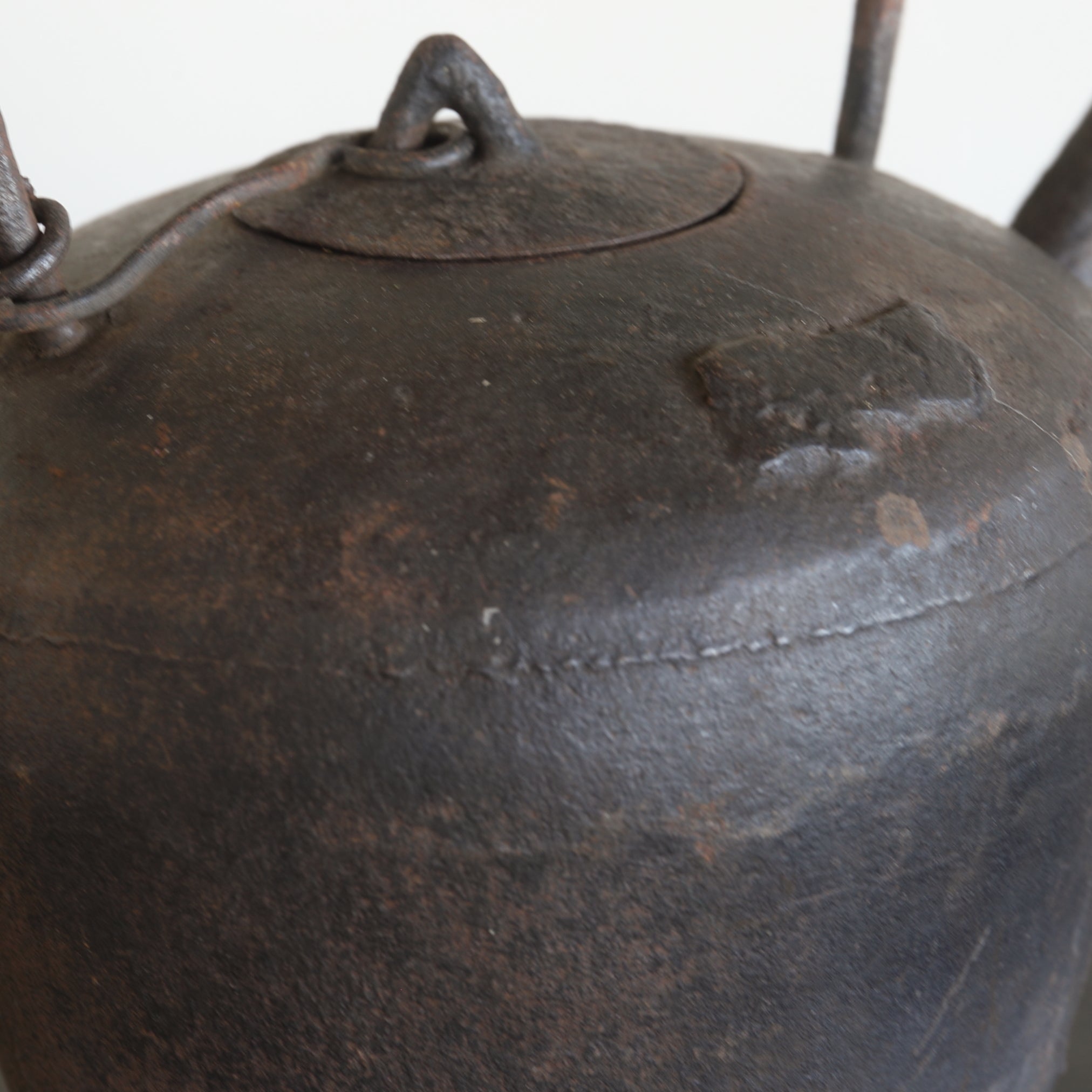 清代 老鉄瓶（1616–1911 CE） | 入蘆花（ロカニイル）