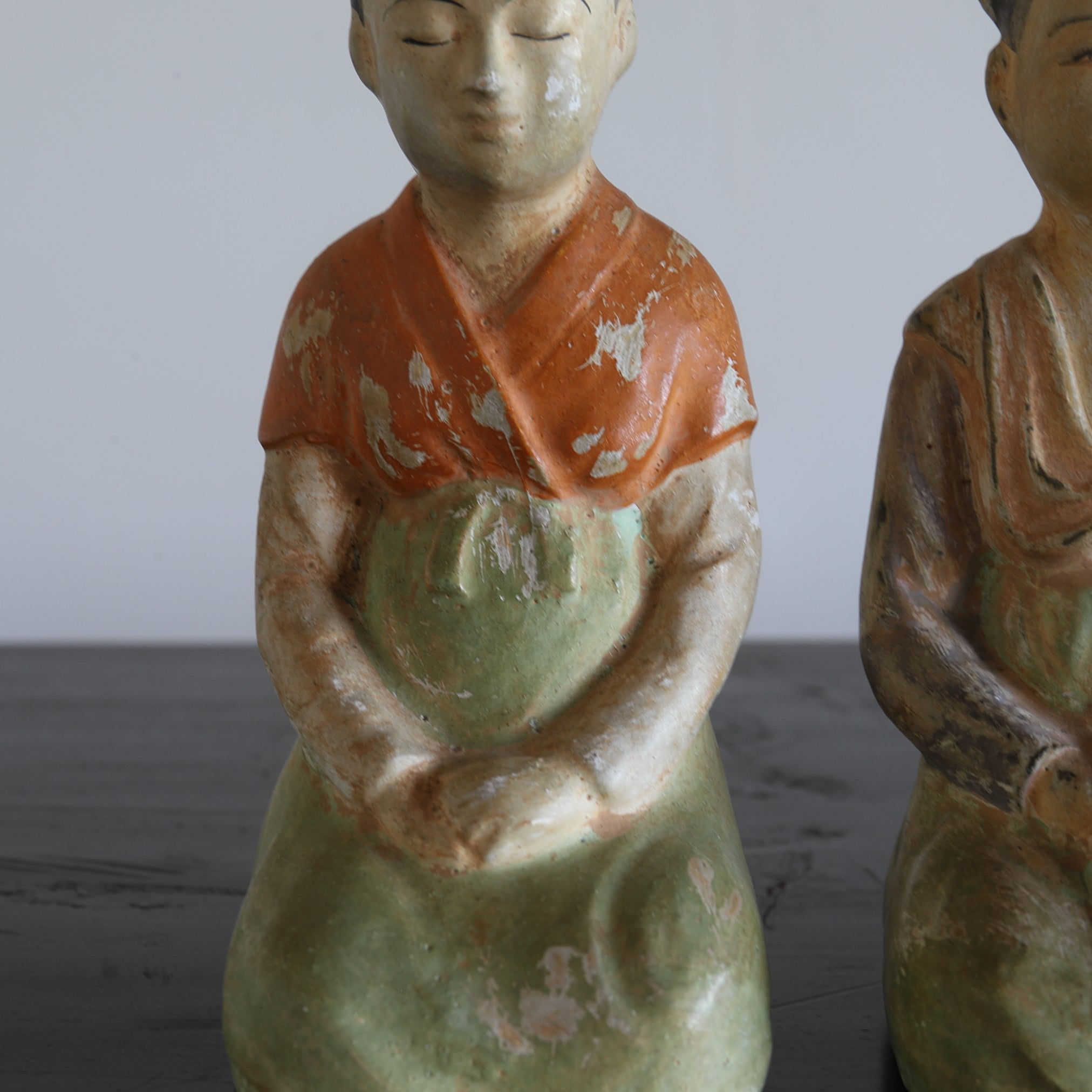 世界の民芸 骨董 李朝 陶人形 女性像 工芸品 オブジェ 李朝 婦人像