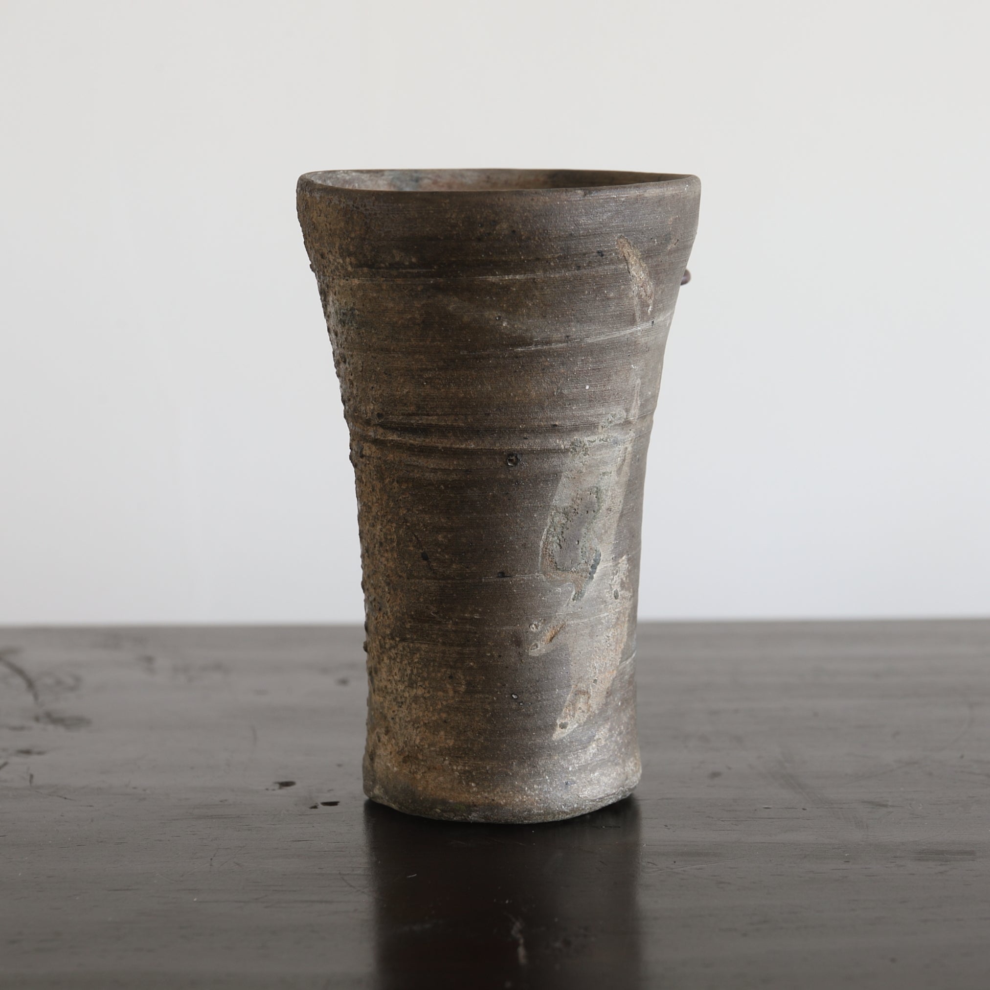 古墳時代 須恵器 掛花入（250–581 CE） | 入蘆花（ロカニイル）