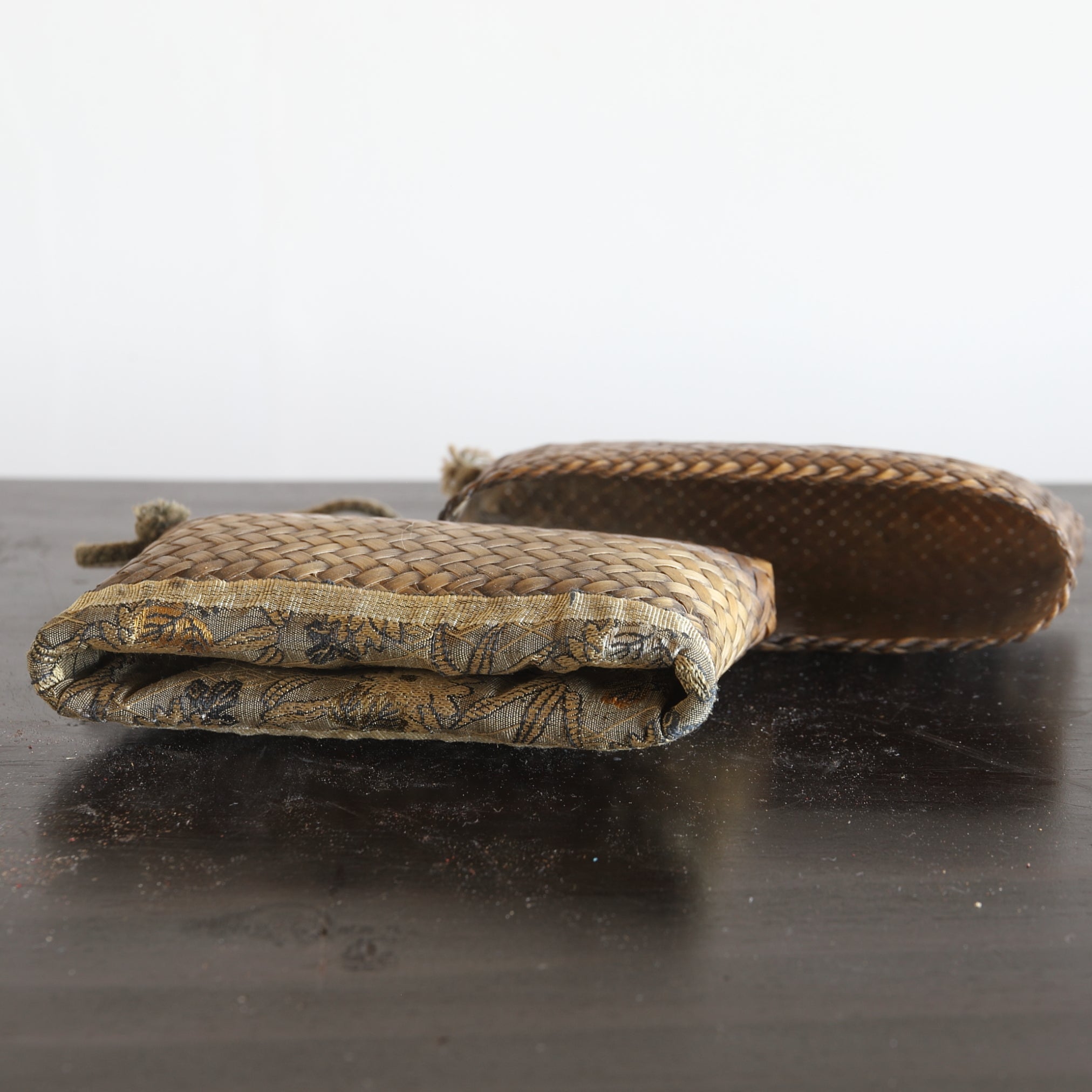 RECIPIENTE CON TAPA VIEJO, Período Edo–Meiji（1603–1912 d. C.）