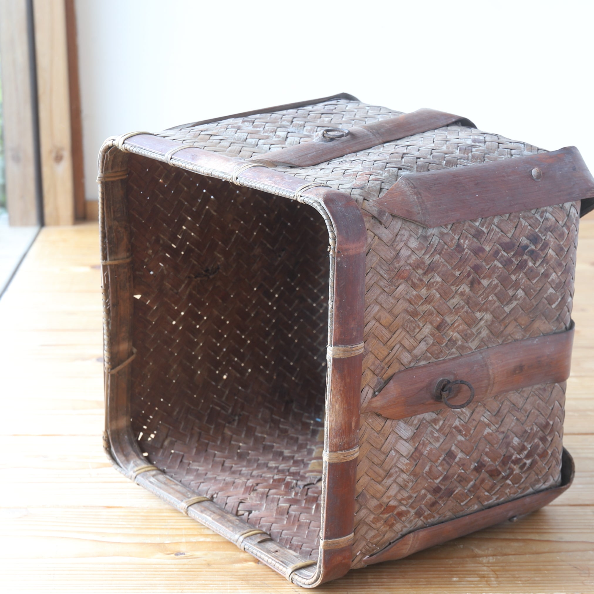 Large Bamboo Basket, Outdoor Tea Gathering Tea Box, Edo-Meiji Period (1603-1912 CE)