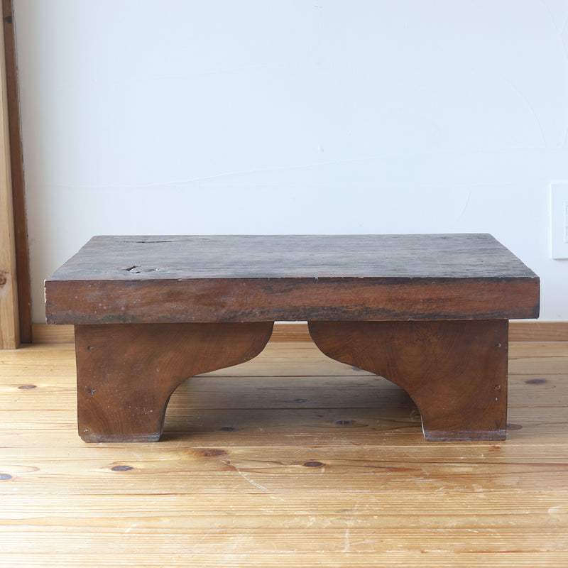 WOODEN STAND, Joseon Dynasty（1392–1897CE）