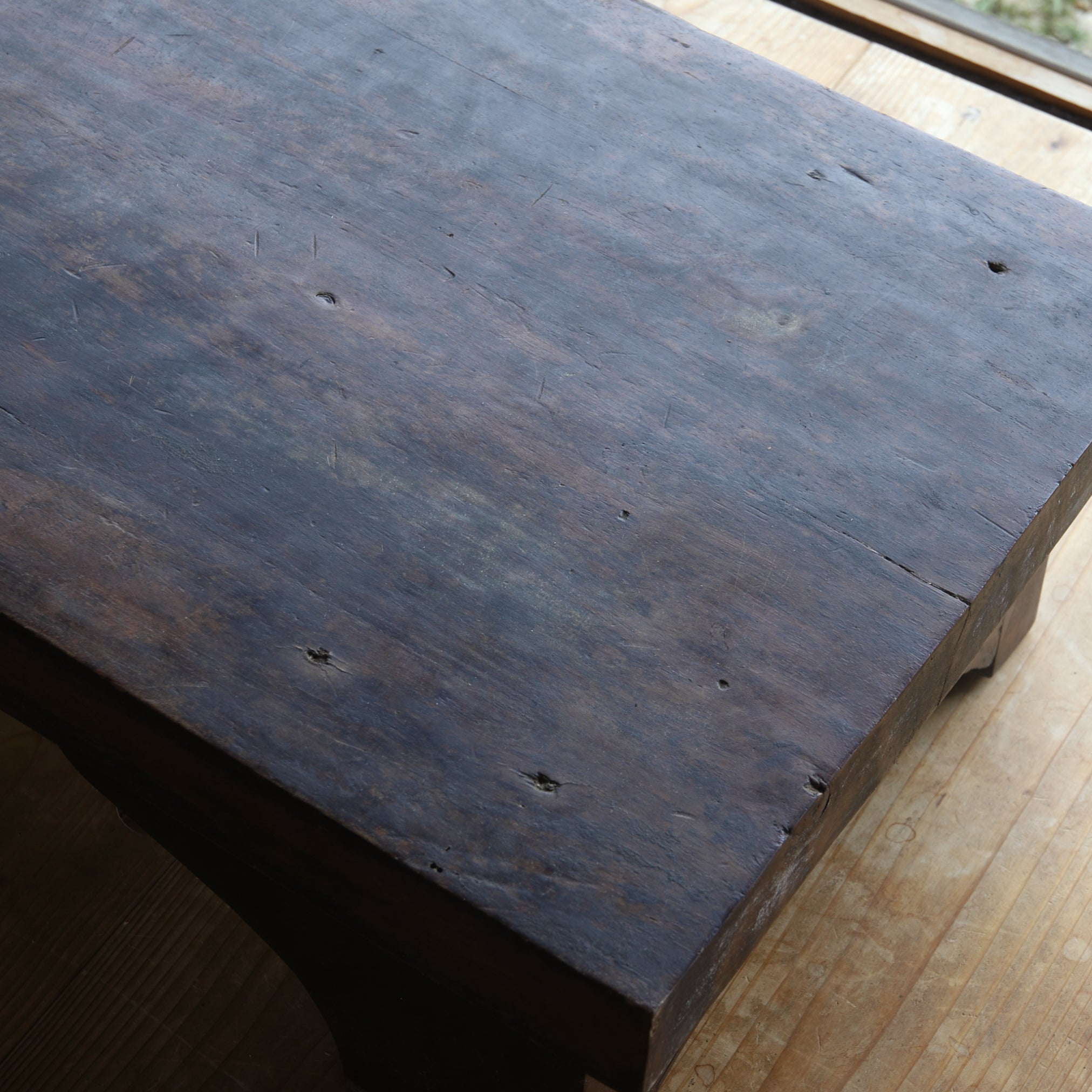 李朝 木台（1392–1897 CE） | 入蘆花（ロカニイル）