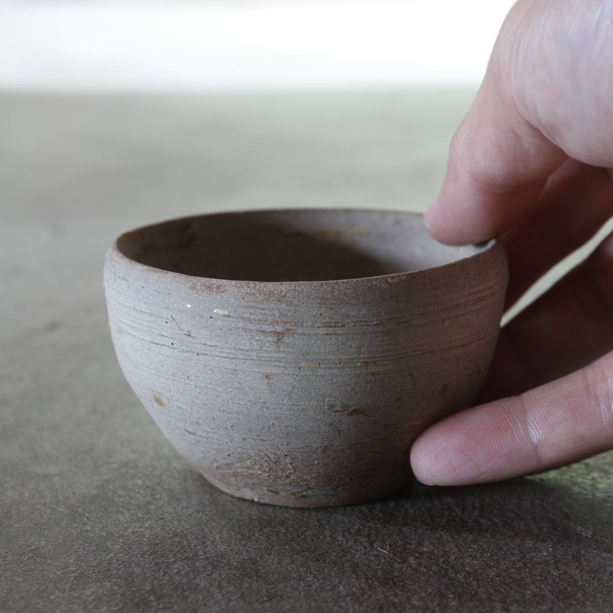 Primitive celadon gray pottery bowl, Spring and Autumn Warring States period/770-221BCE