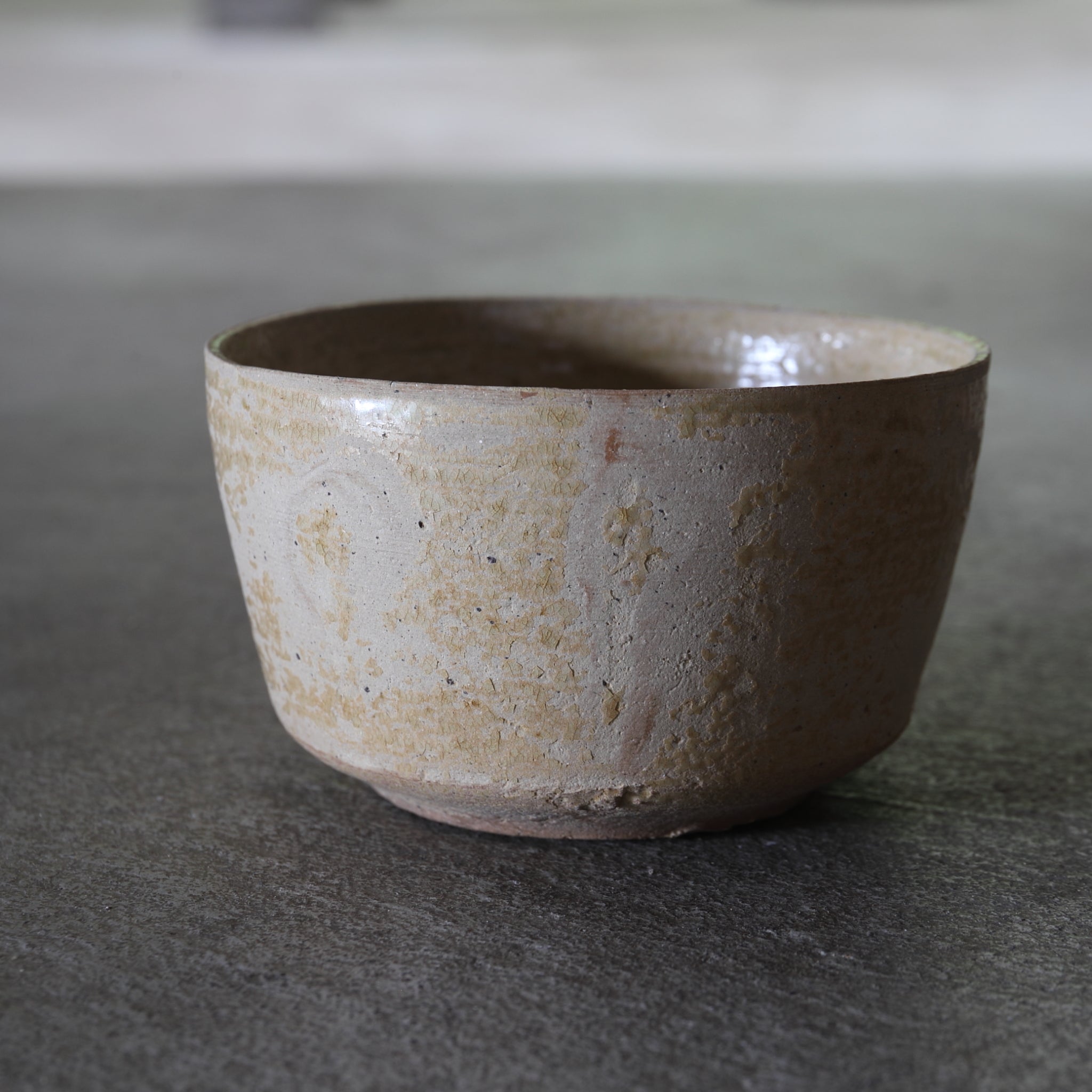 BOWL / TUBE / TEA BOWL, Gray Earthenware, proto-celadon, 2, Spring & Warring States（770–221BCE）