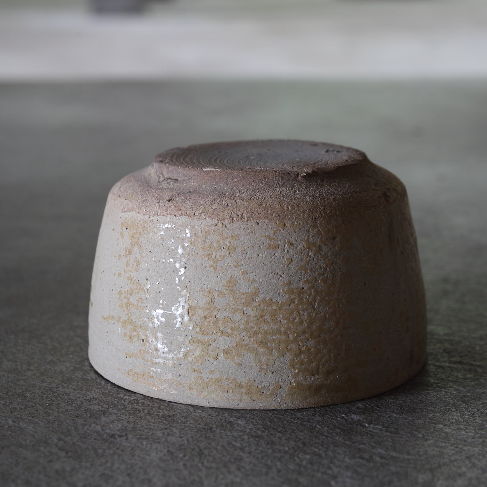 BOWL / TUBE / TEA BOWL, Gray Earthenware, proto-celadon, 2, Spring & Warring States（770–221BCE）