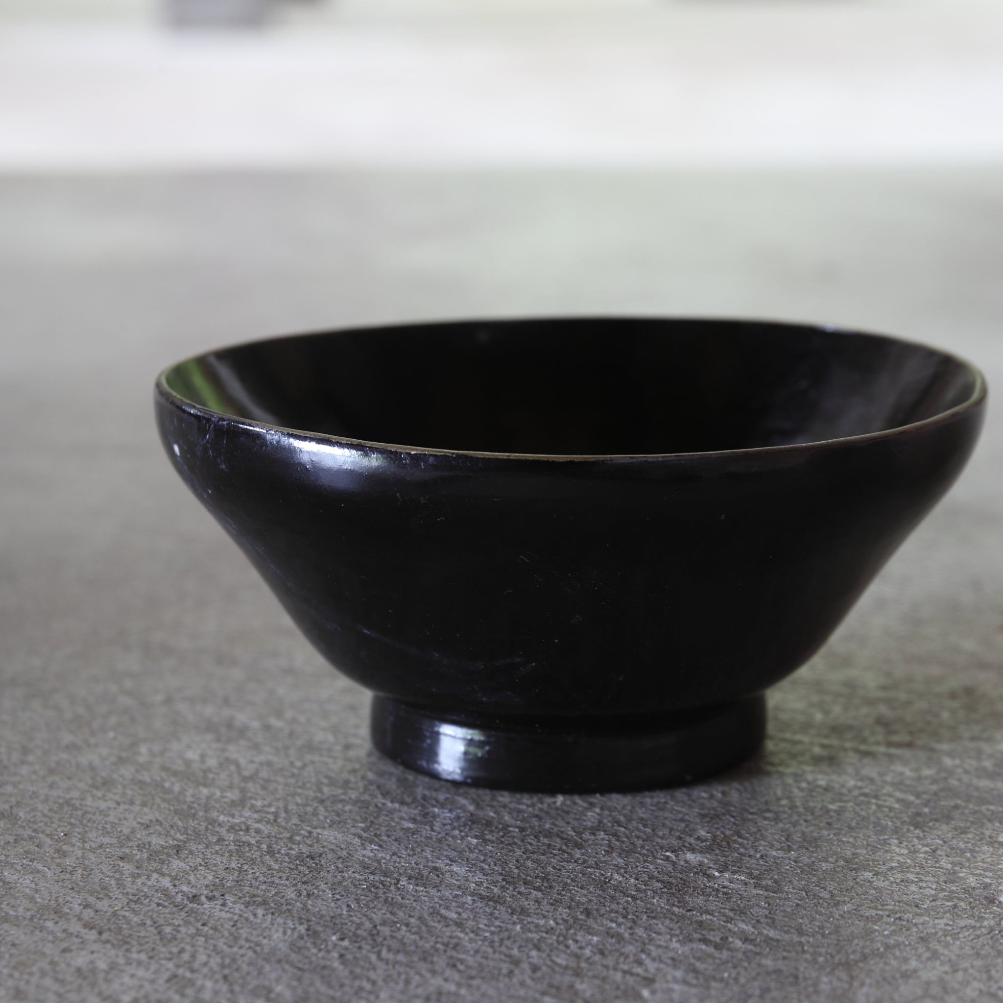 Old Aizu lacquer bowl with skull design, Edo period/1603-1867CE