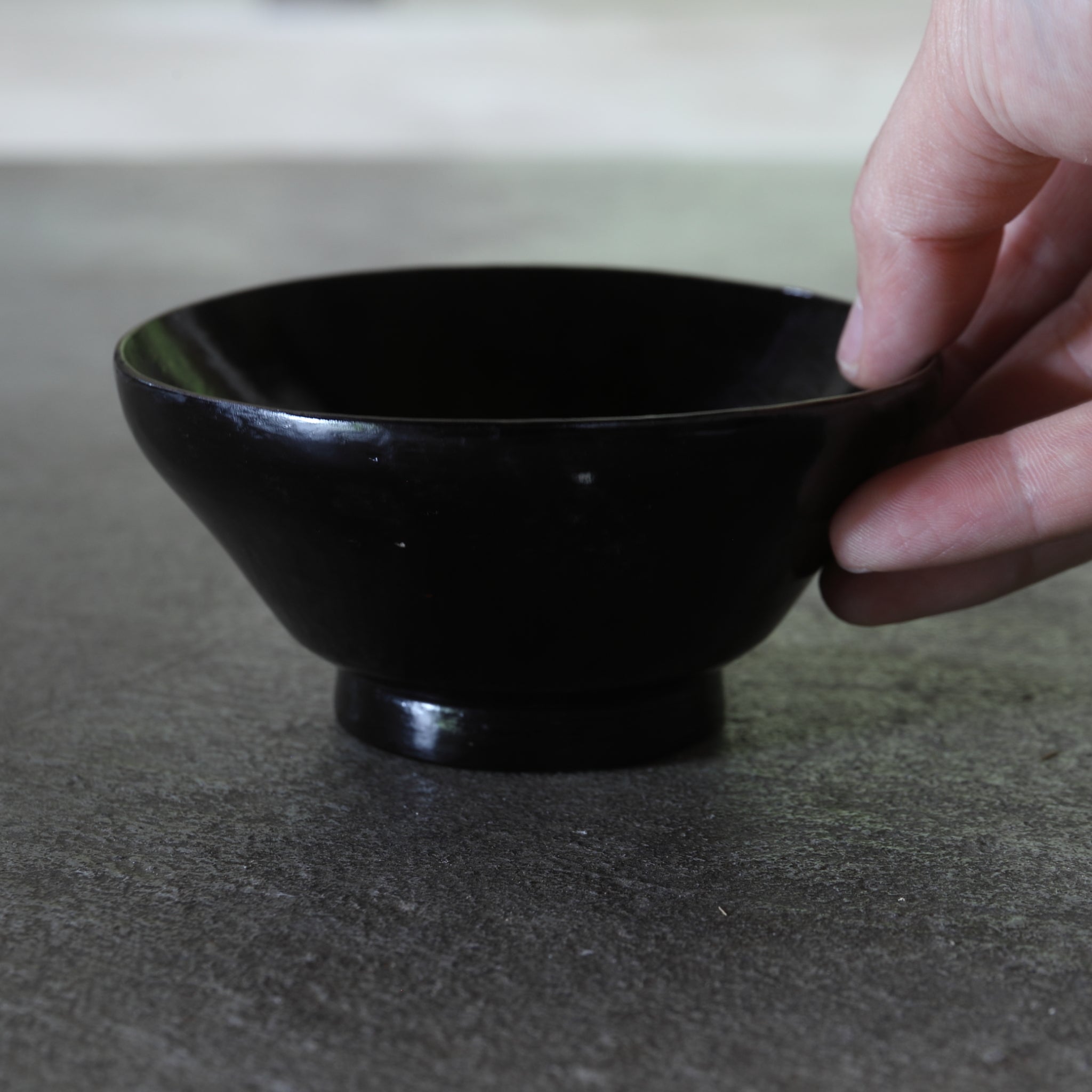 Old Aizu lacquer bowl with skull design, Edo period/1603-1867CE