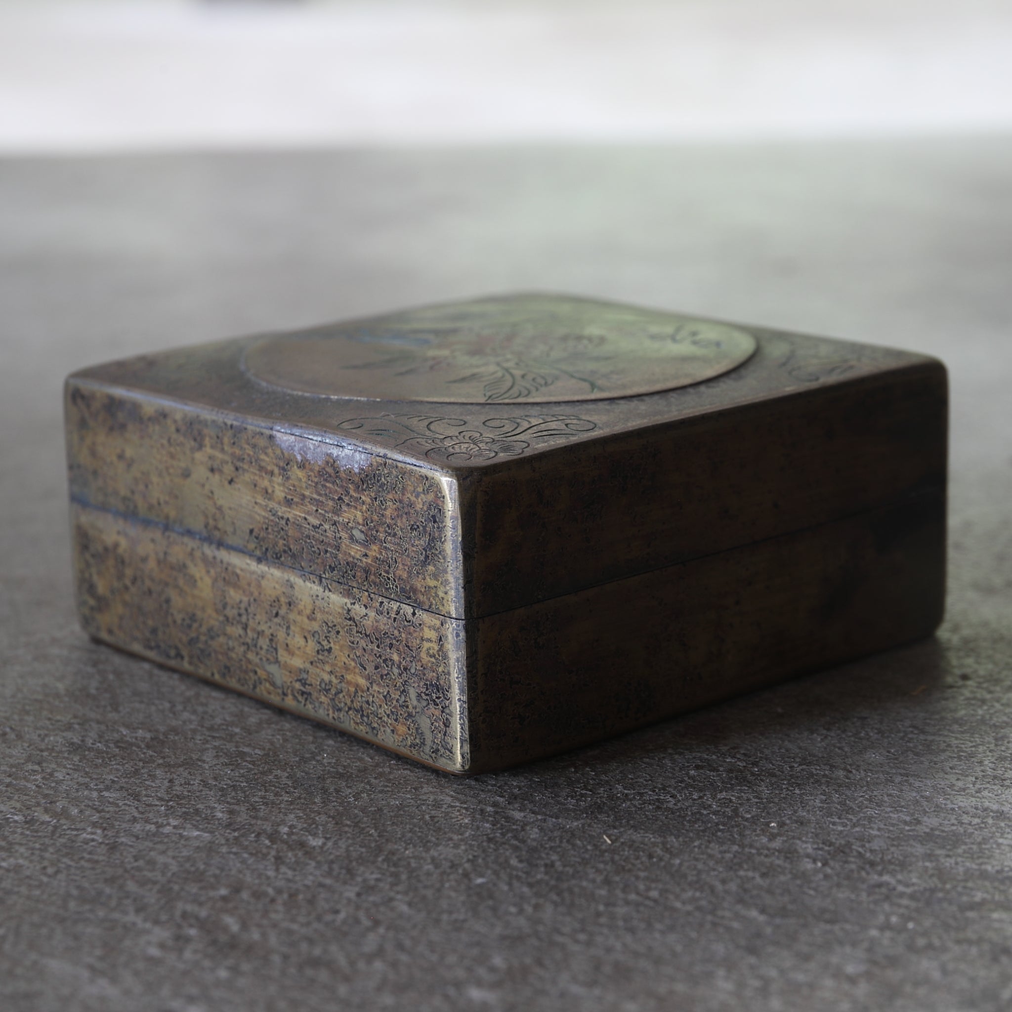 Baohuigan Peony Charcoal Box Qing Dynasty/1616-1911CE