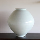 李朝白瓷满月壶，塔尔汉阿里，李氏朝鲜时代（1392-1897年）