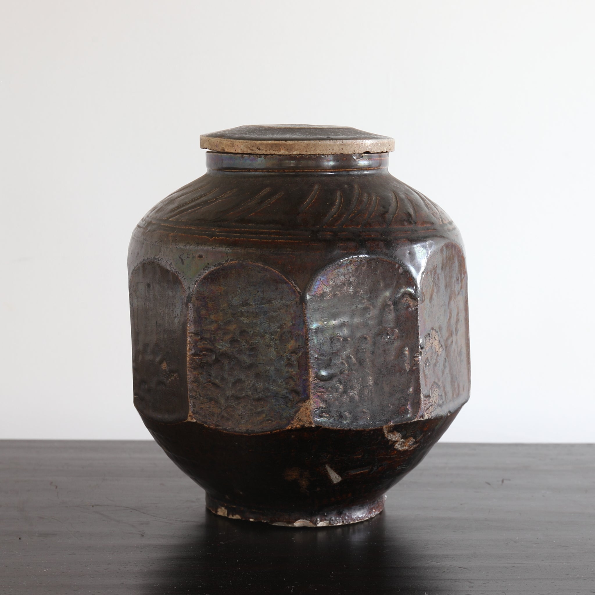 Joseon Dynasty Glazed Bottle with Lustrous Amber Glaze and Lid, Joseon Dynasty (1392-1897CE)