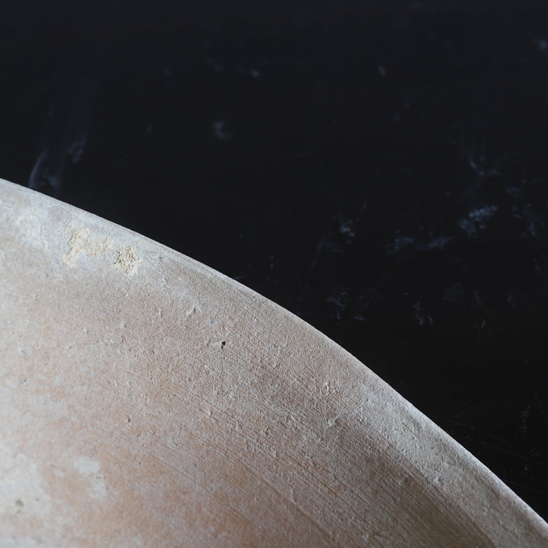 古常滑山茶碗，鎌倉時代（1185-1333年） – 入蘆花（ロカニイル）