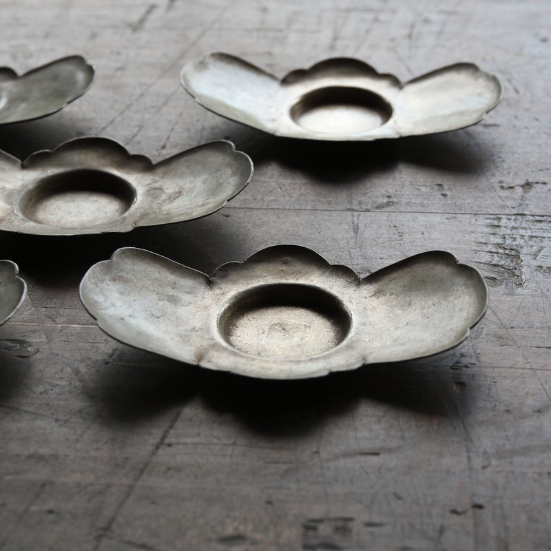 Qing Dynasty Antique Tin Flower-shaped Tea Tray with Inscription, Qing Dynasty (1616-1911CE)