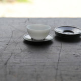 清代古錫圓形小茶托，帶有在款，附有木箱，清時代（1616-1911年）