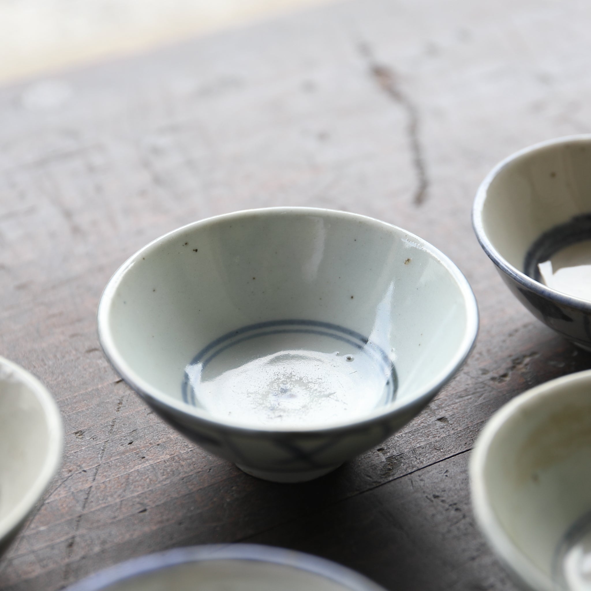 Qing Dynasty Set of 5 Blue and White Grass Pattern Tea Bowls, Qing Dynasty (1616-1911CE)