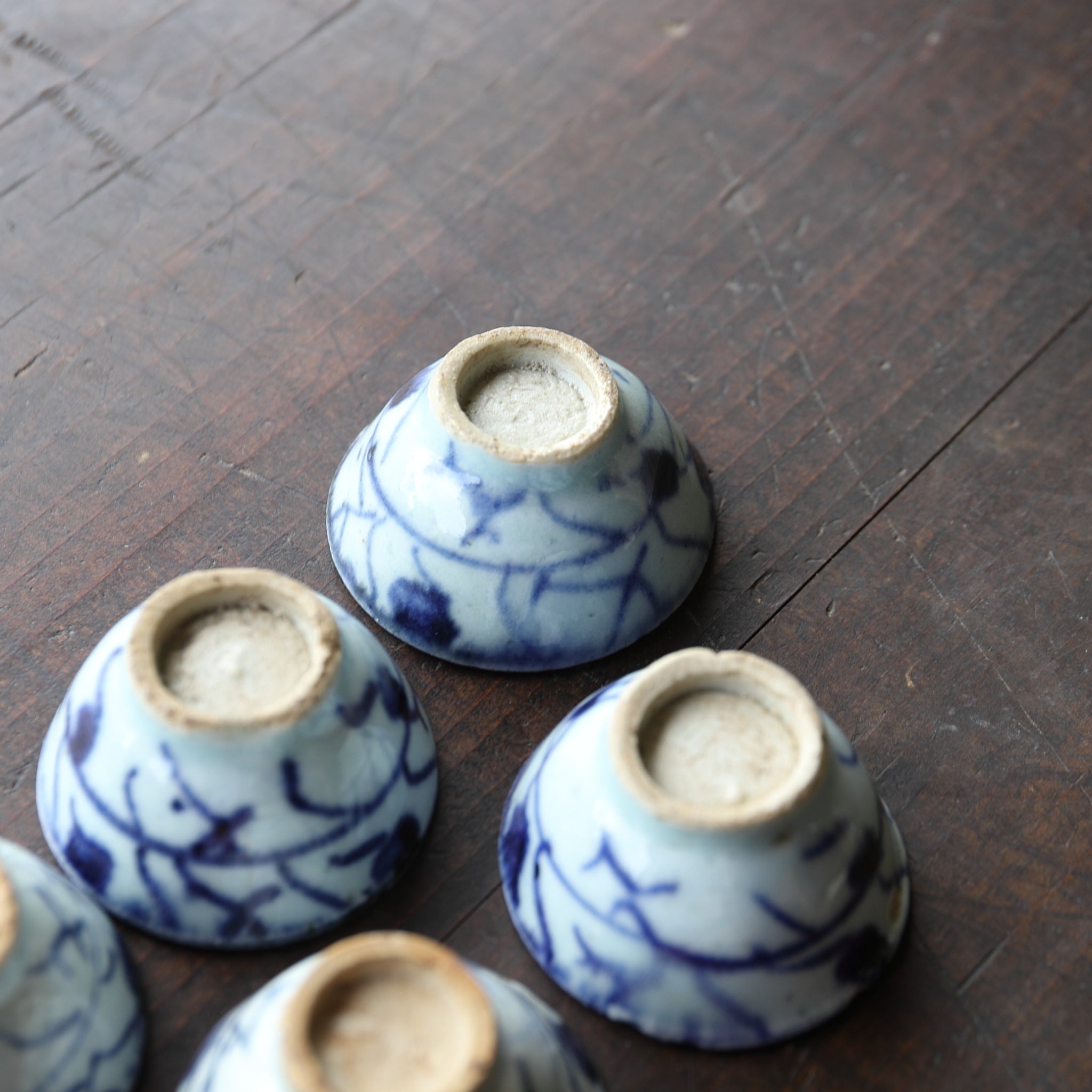 Qing Dynasty Set of 5 Blue and White Grass Pattern Tea Bowls, Qing Dynasty (1616-1911CE)