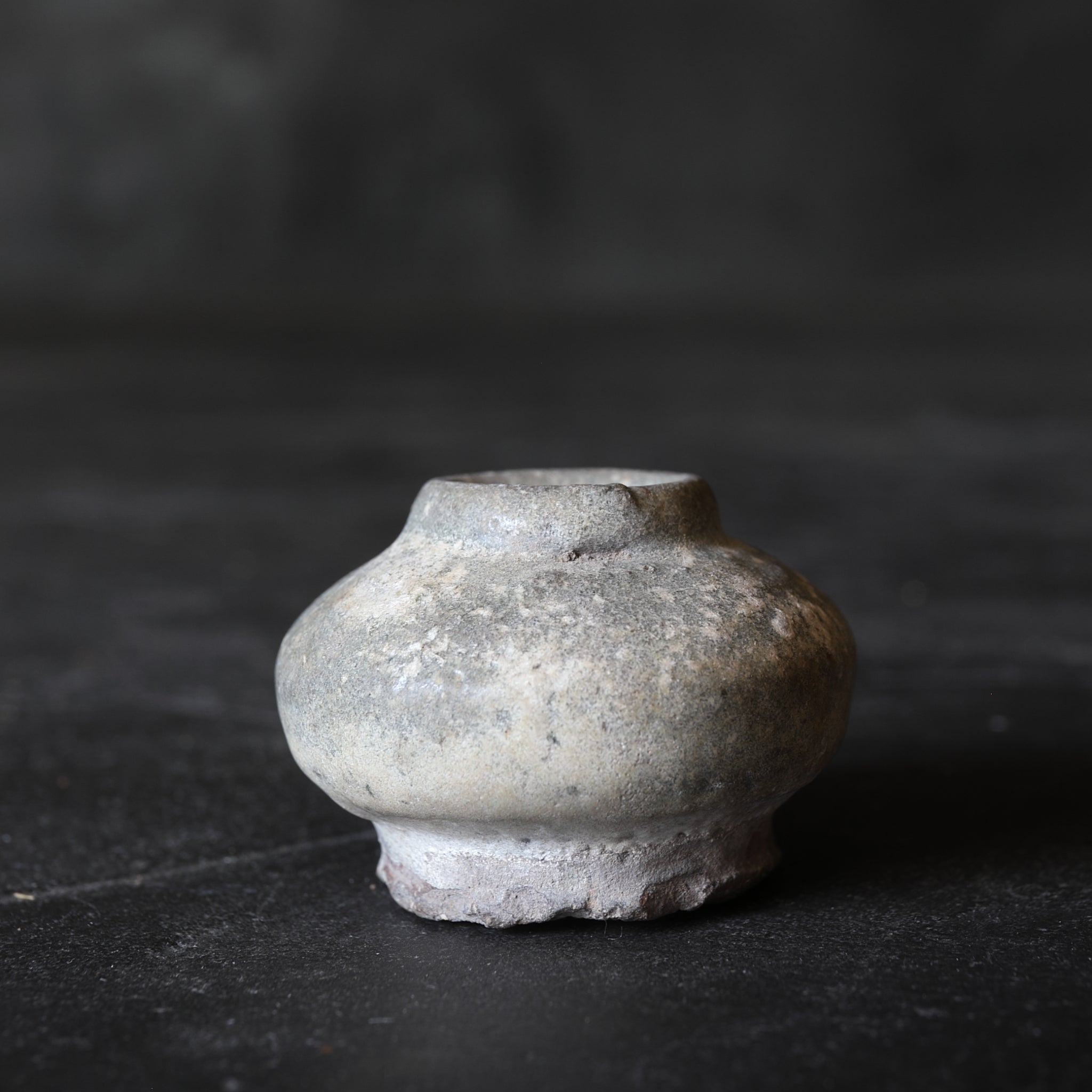 Sung Dynasty Hu Lu Gray Glazed Small Pot, 12th-16th century