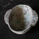 银化绿釉耳杯，汉王朝时代（公元前206年-公元220年）
