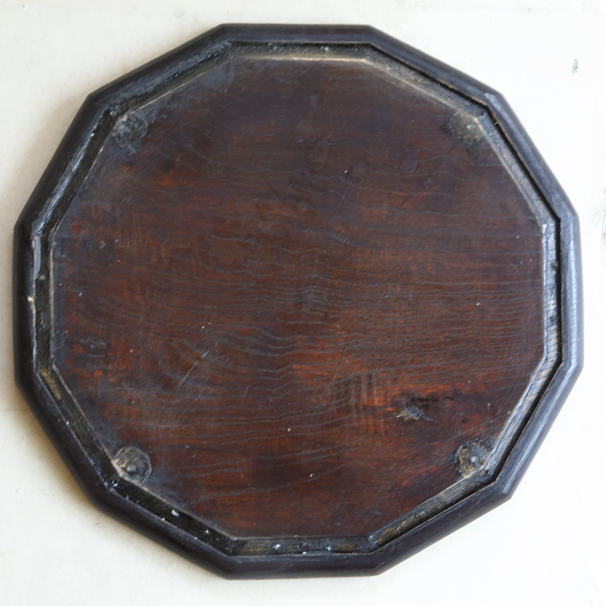 Twelve-sided Sencha Tray with Rich Wooden Flavor, Joseon Dynasty (1392-1897CE)