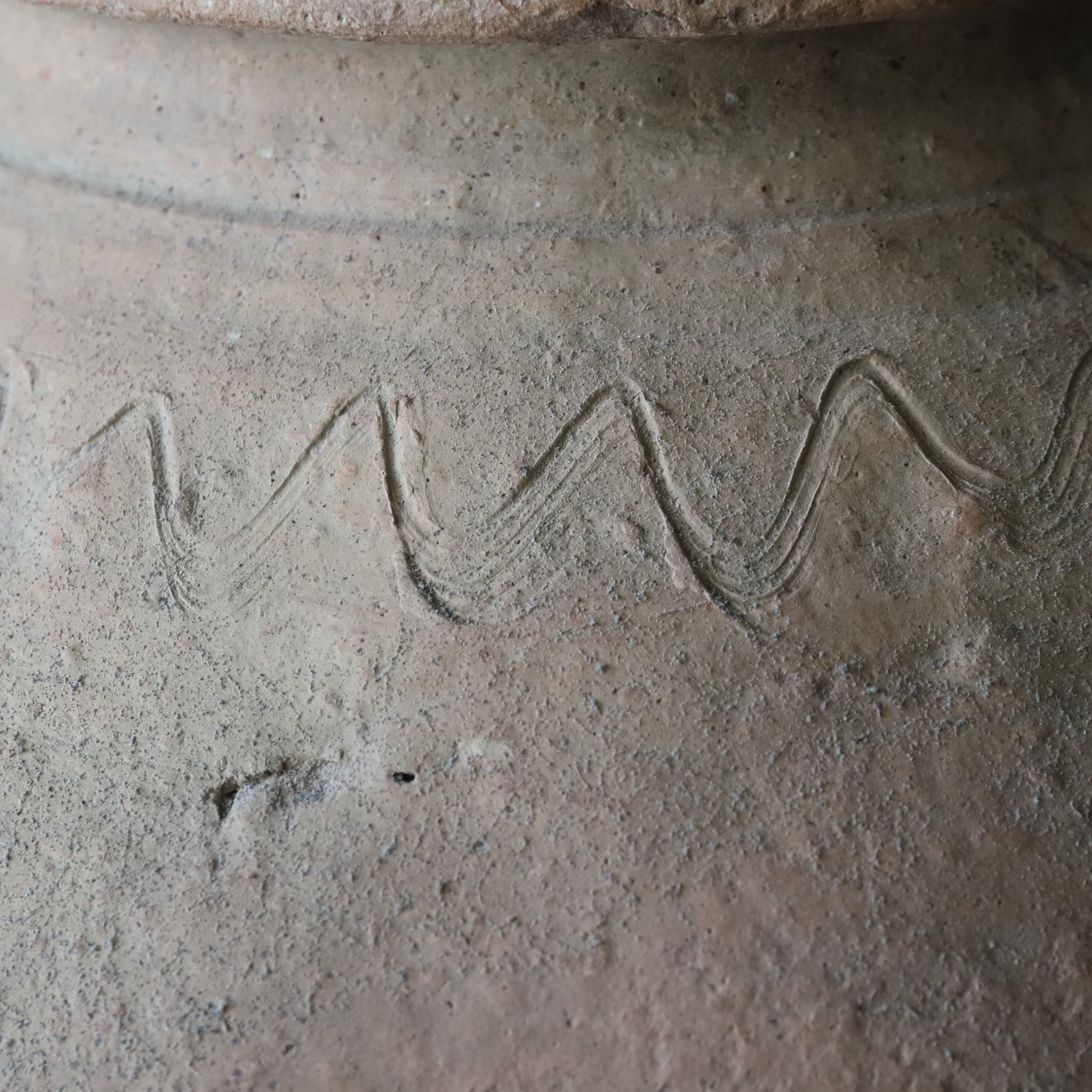 Miyako-style Pottery Jar, Wave Pattern Design, Edo Period (1603-1867CE)