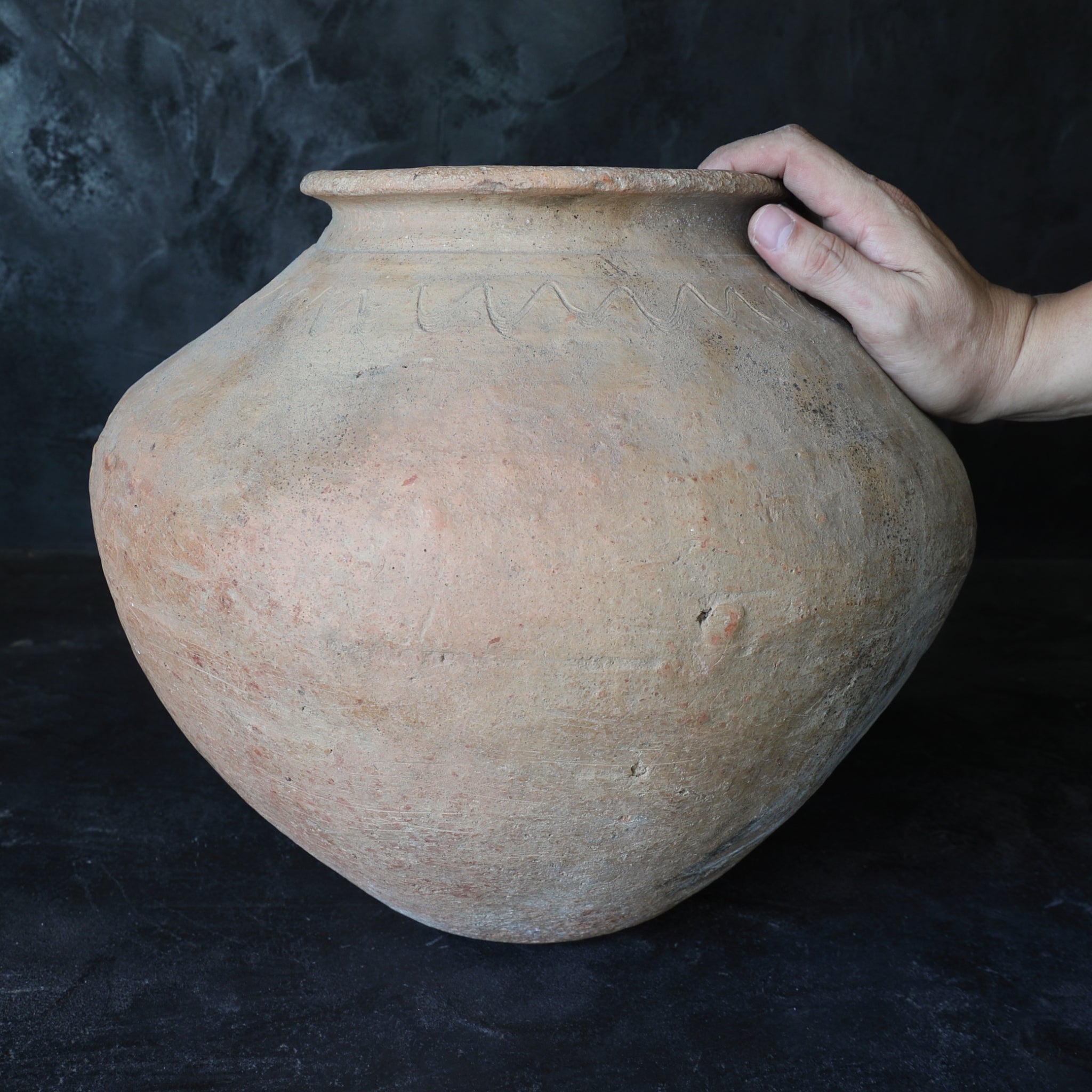 Miyako-style Pottery Jar, Wave Pattern Design, Edo Period (1603-1867CE)