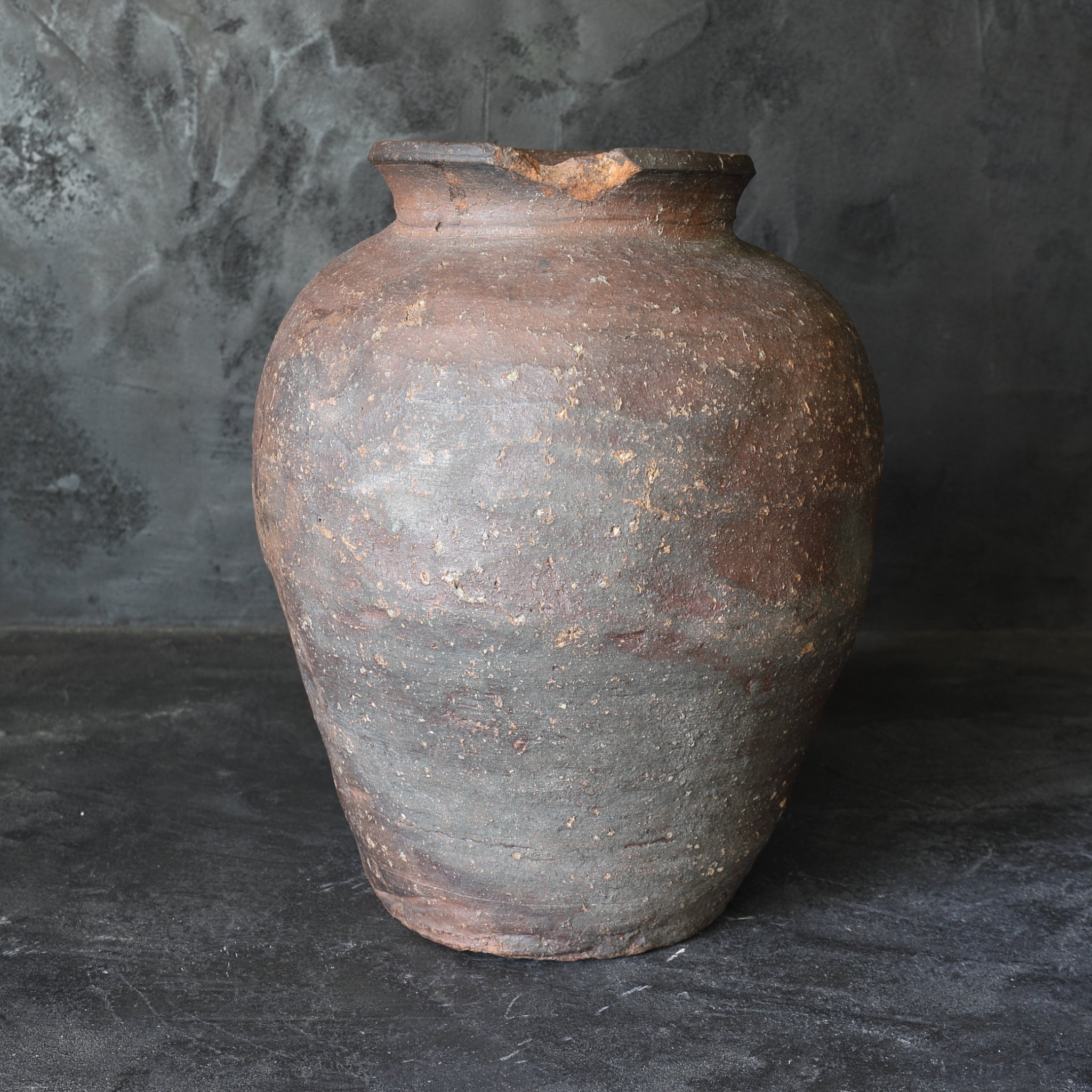 Antique Shigaraki Pottery Jar, Muromachi Period (1336-1573CE)