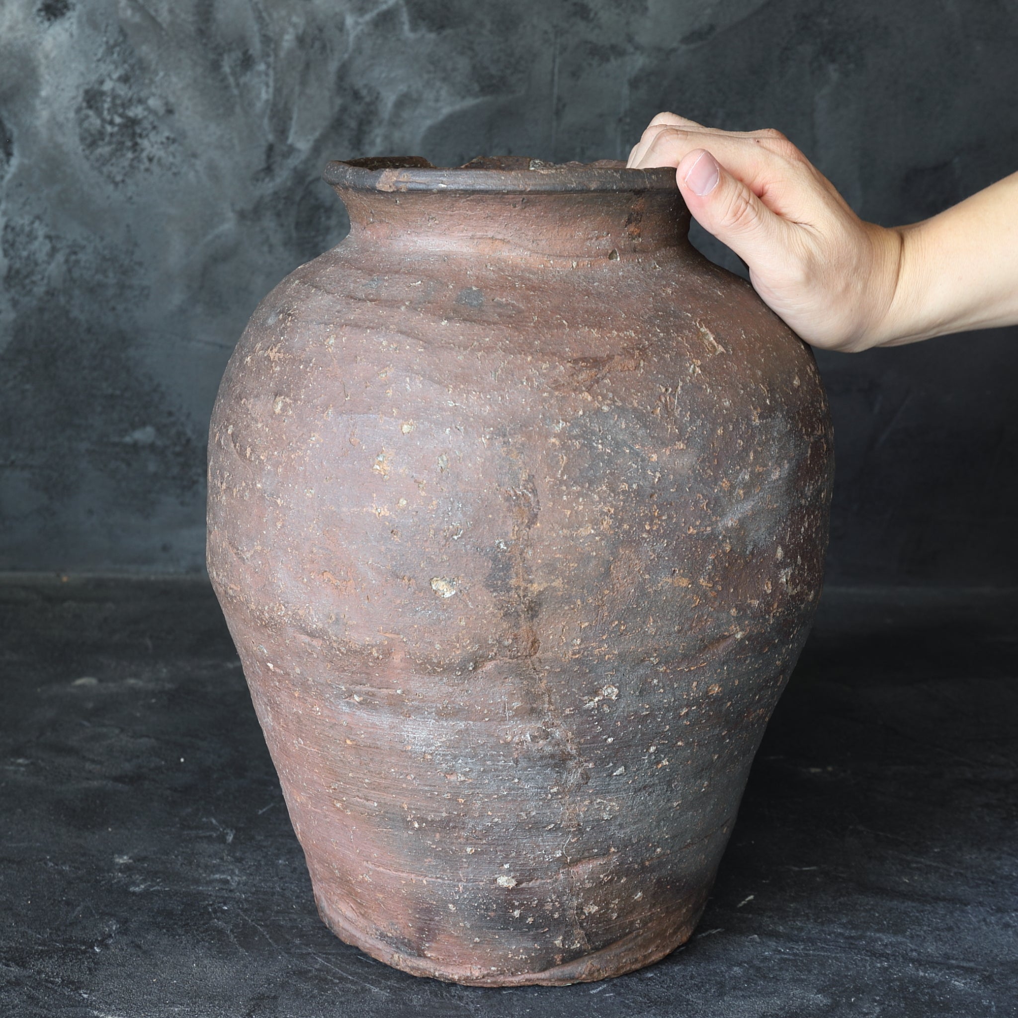 Antique Shigaraki Pottery Jar, Muromachi Period (1336-1573CE)