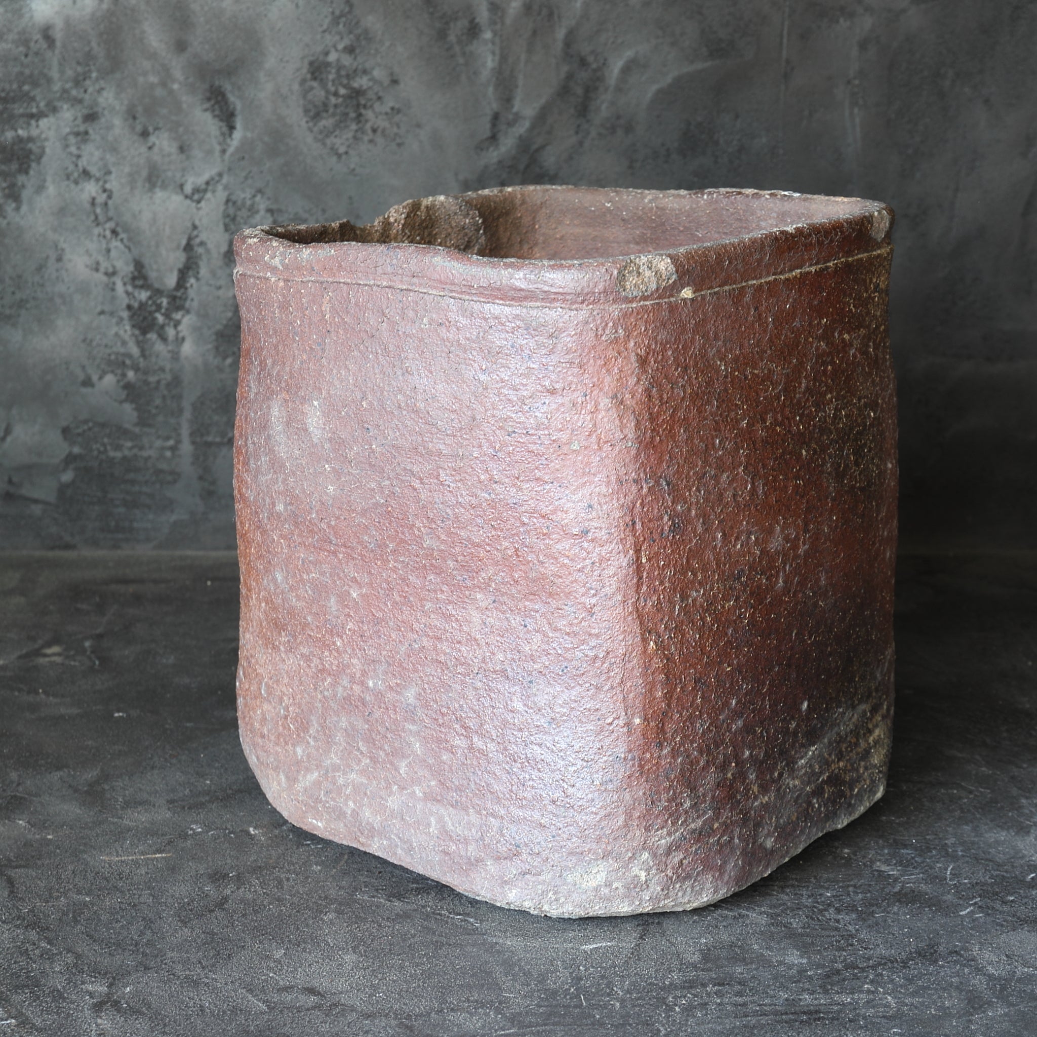 Antique Bizen Square Hibachi with Vase Hanger, Azuchi-Momoyama to Edo Period (1573-1867CE)