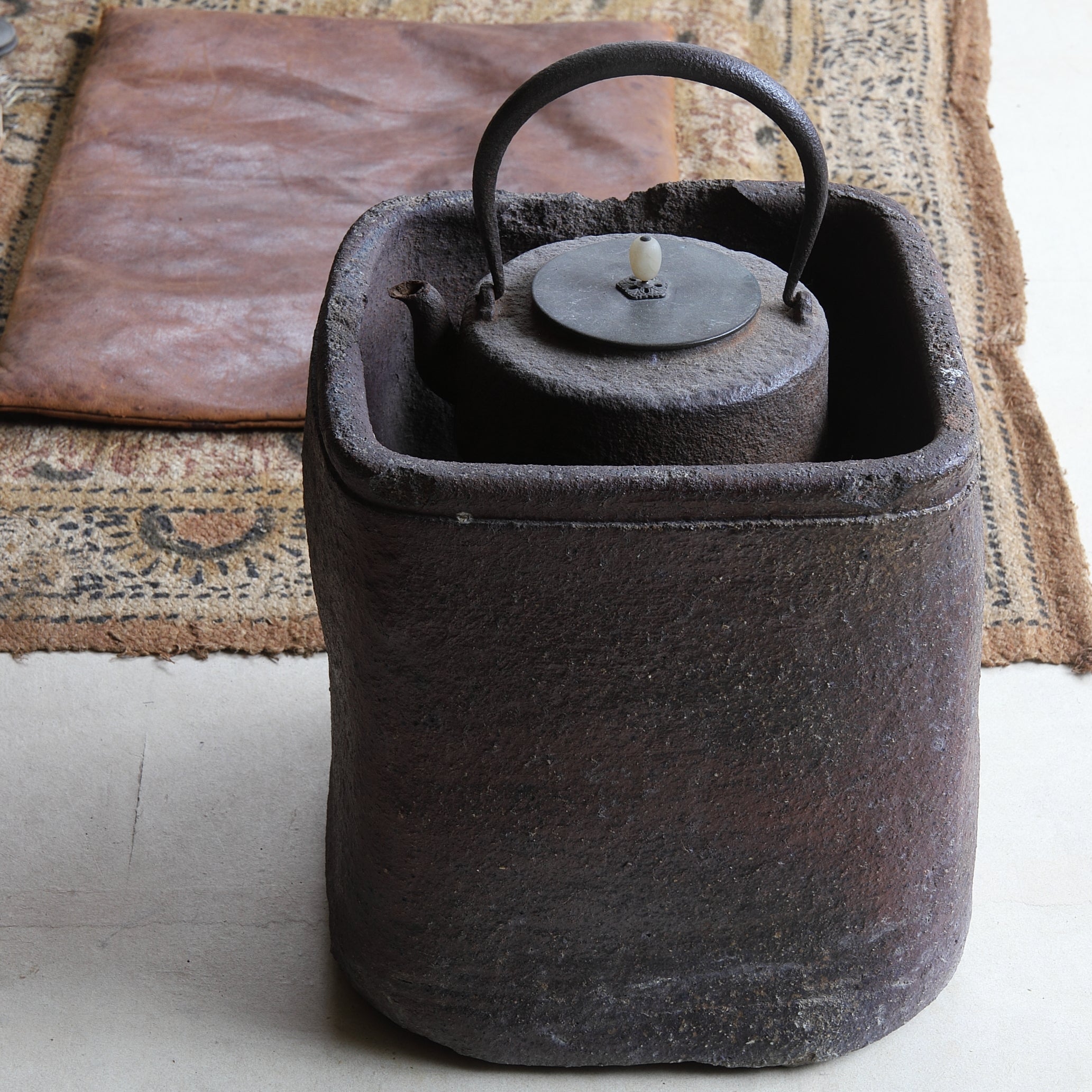 Antique Bizen Square Hibachi with Vase Hanger, Azuchi-Momoyama to Edo Period (1573-1867CE)