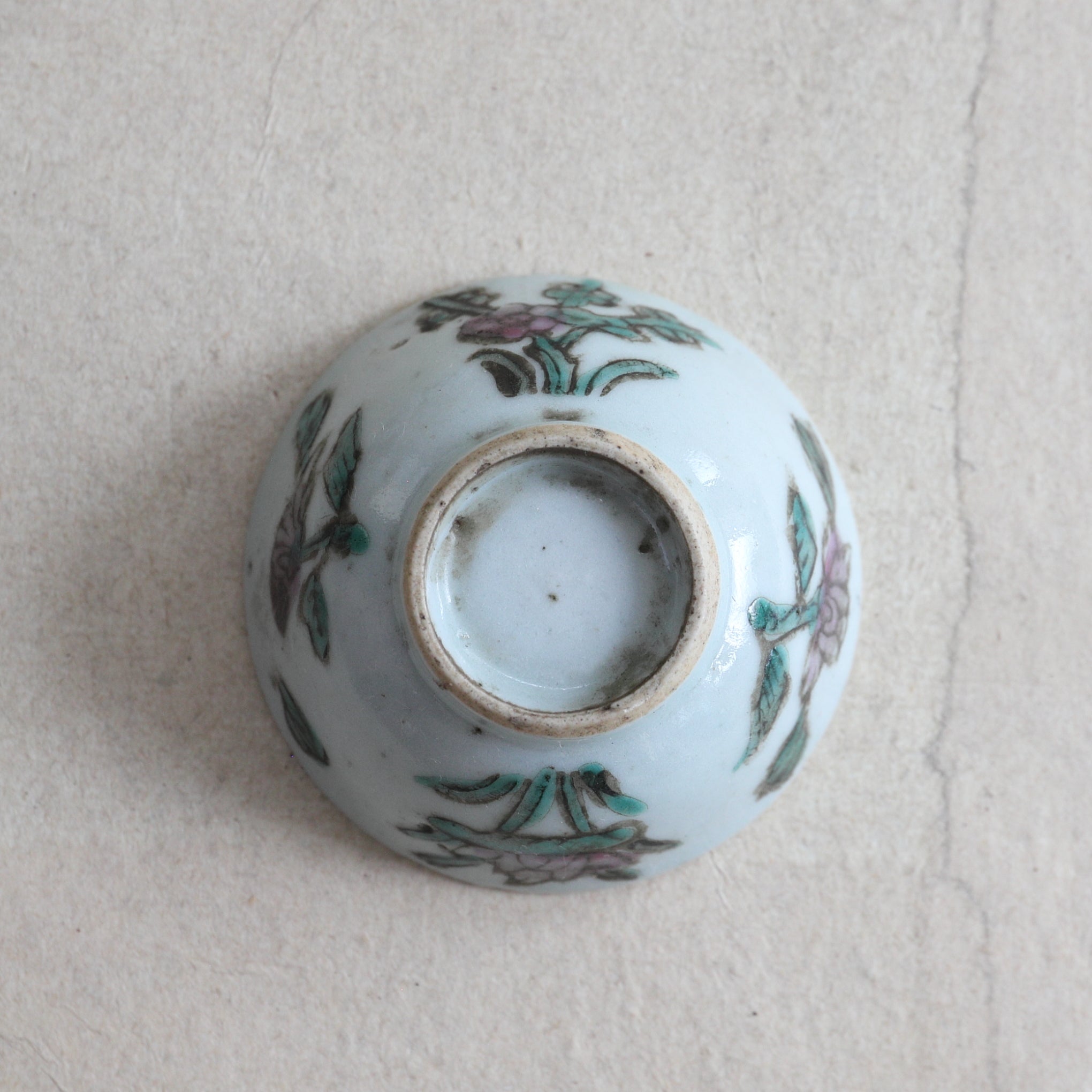 清代 粉彩茶杯 5客組（1616–1911 CE） | 入蘆花（ロカニイル）