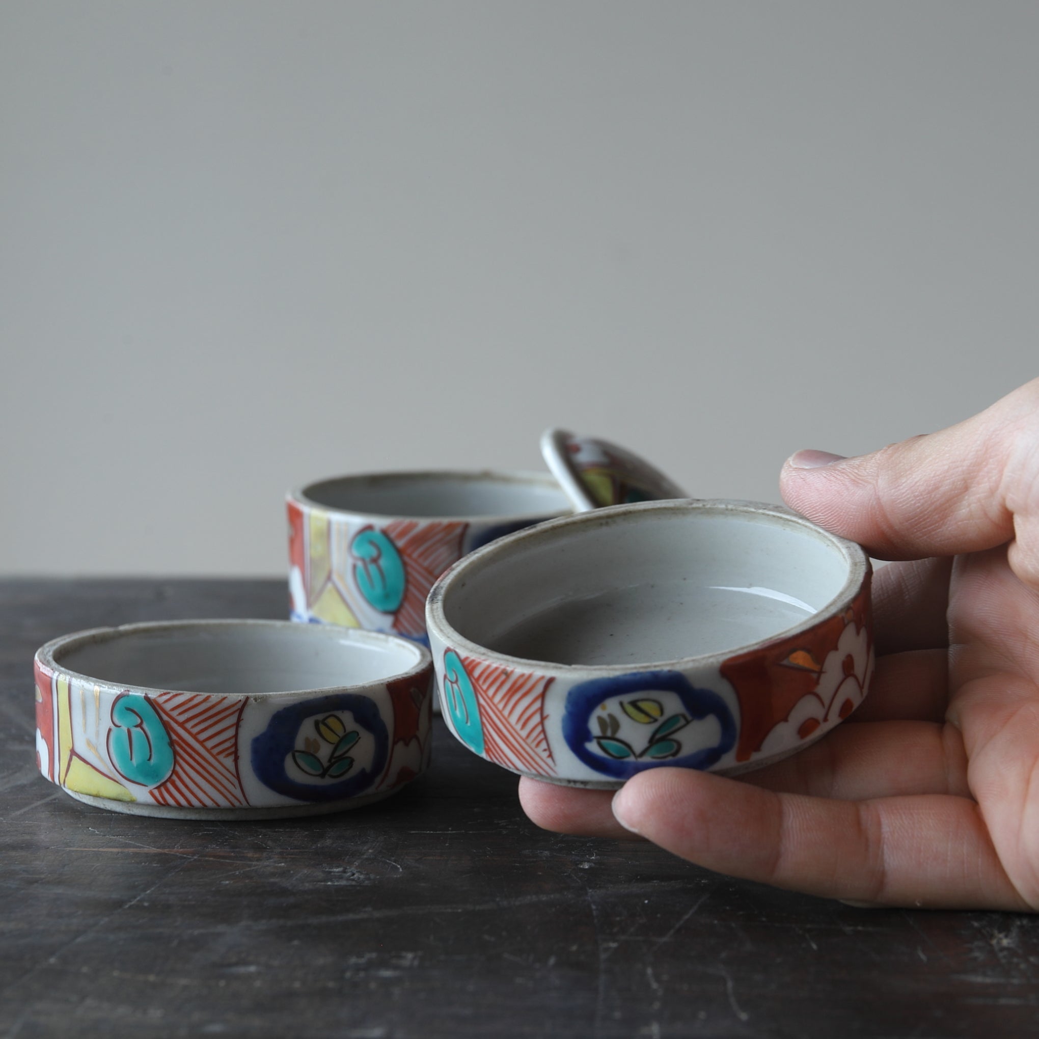 江戸時代 古伊万里 色絵菓子段重（1603–1867 CE） | 入蘆花（ロカニイル）