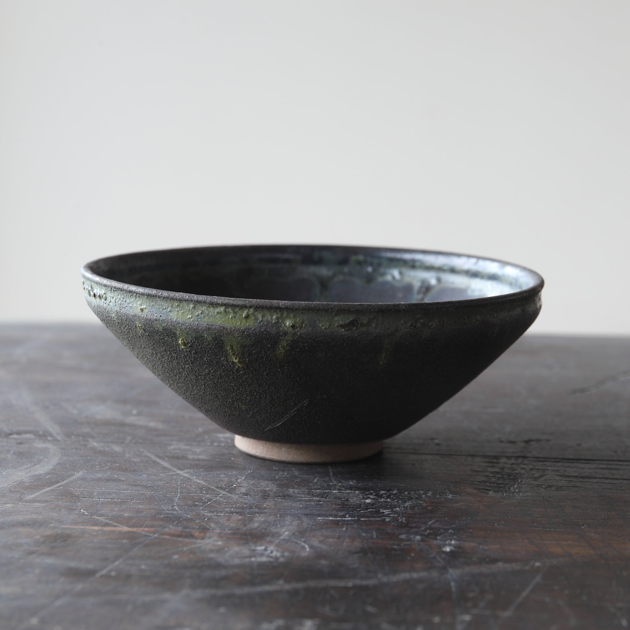 Iron-glazed Tenmoku Tea Bowl Excavated from the Sea